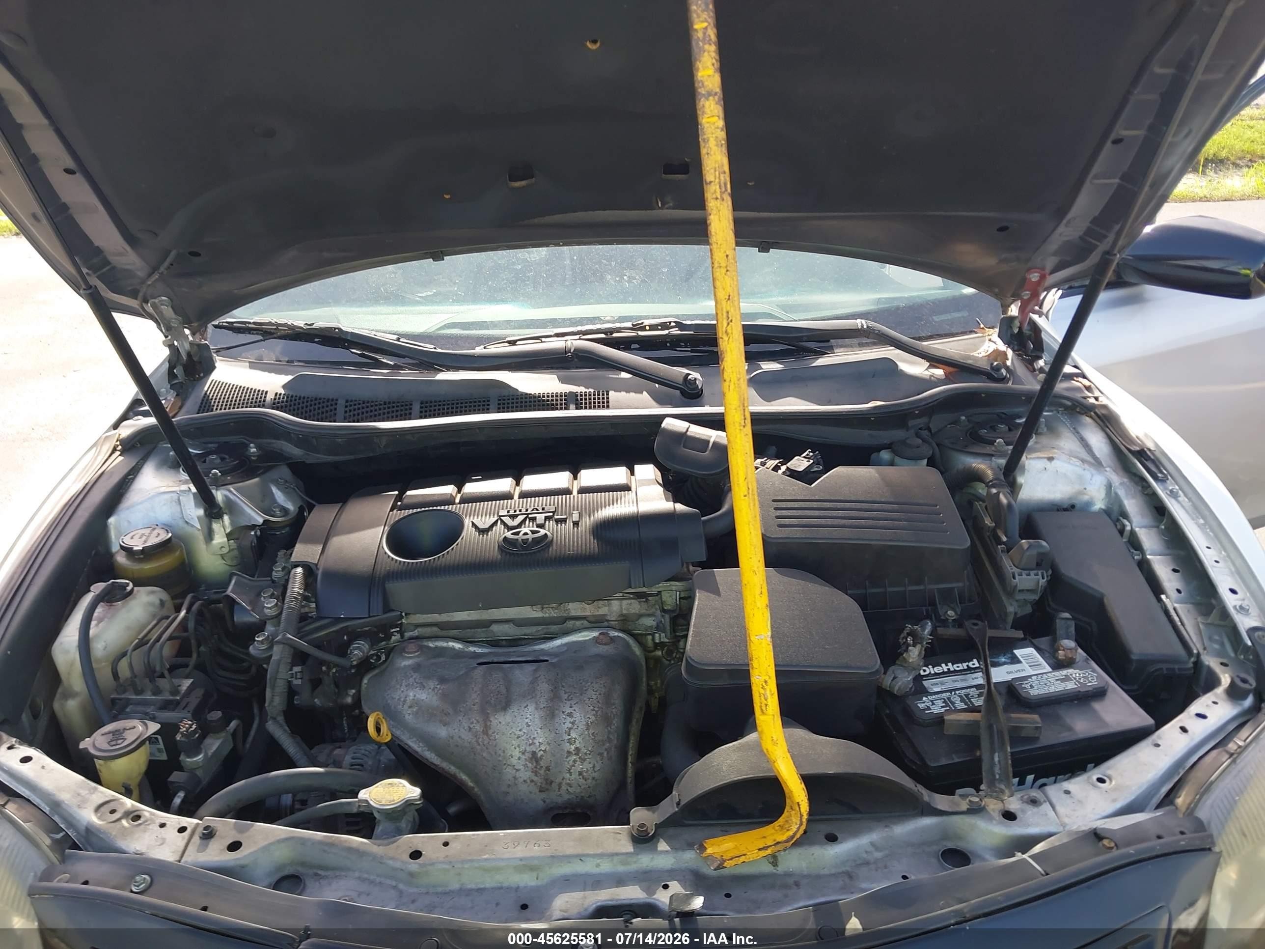 2011 Toyota Camry Le Gray vin: 4T1BF3EK9BU119174