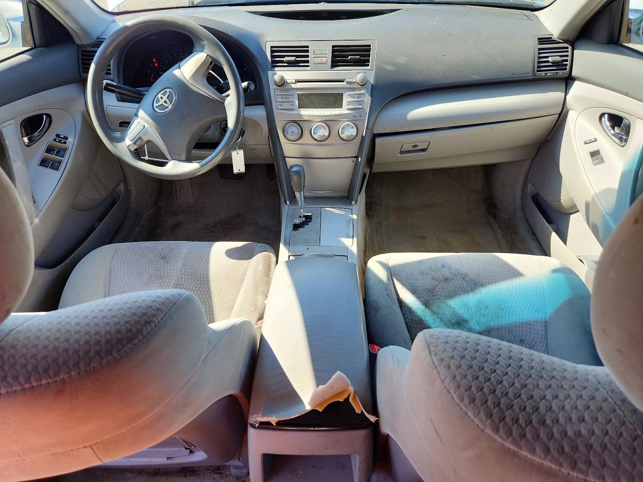 2011 Toyota Camry Le Silver vin: 4T1BF3EK9BU152966