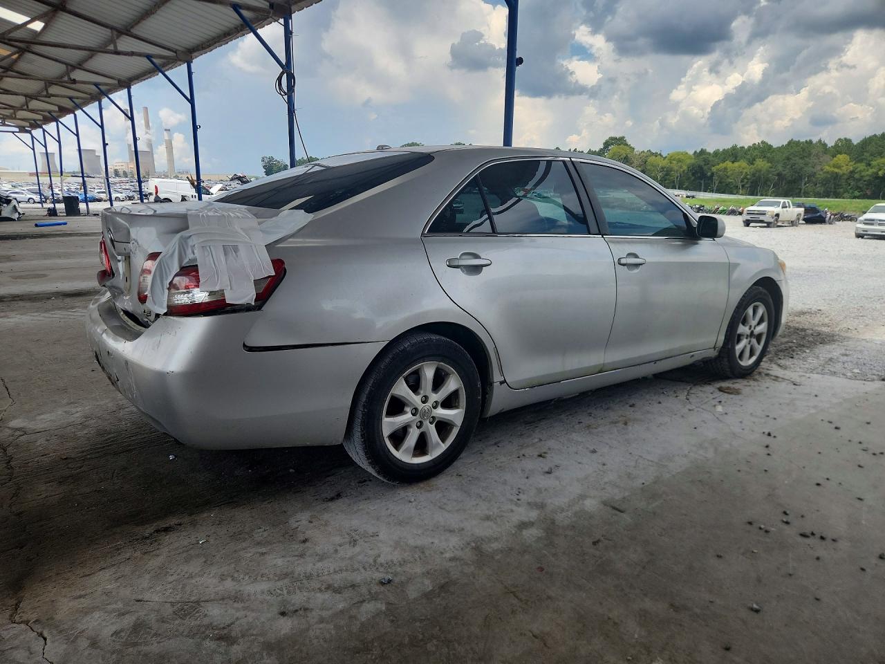 2011 Toyota Camry Le Серебряный vin: 4T1BF3EK9BU156600