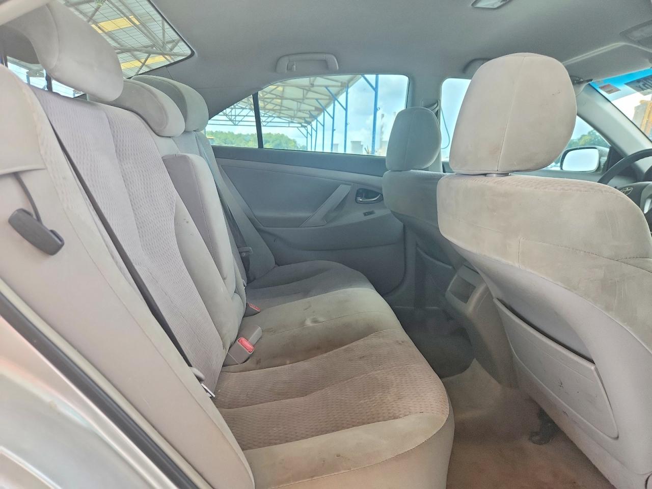 2011 Toyota Camry Le Серебряный vin: 4T1BF3EK9BU156600