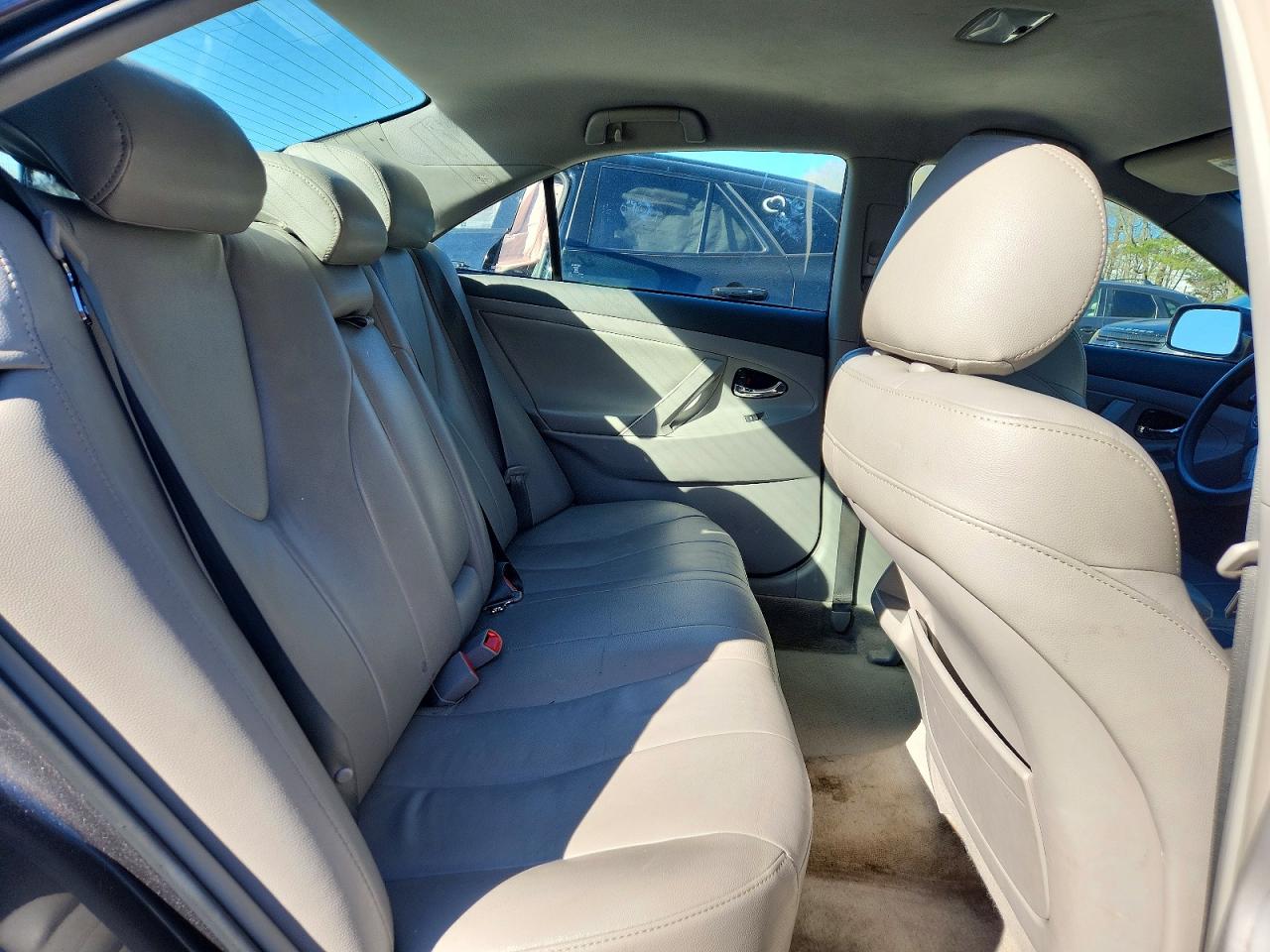 2011 Toyota Camry Le Gray vin: 4T1BF3EK9BU156712