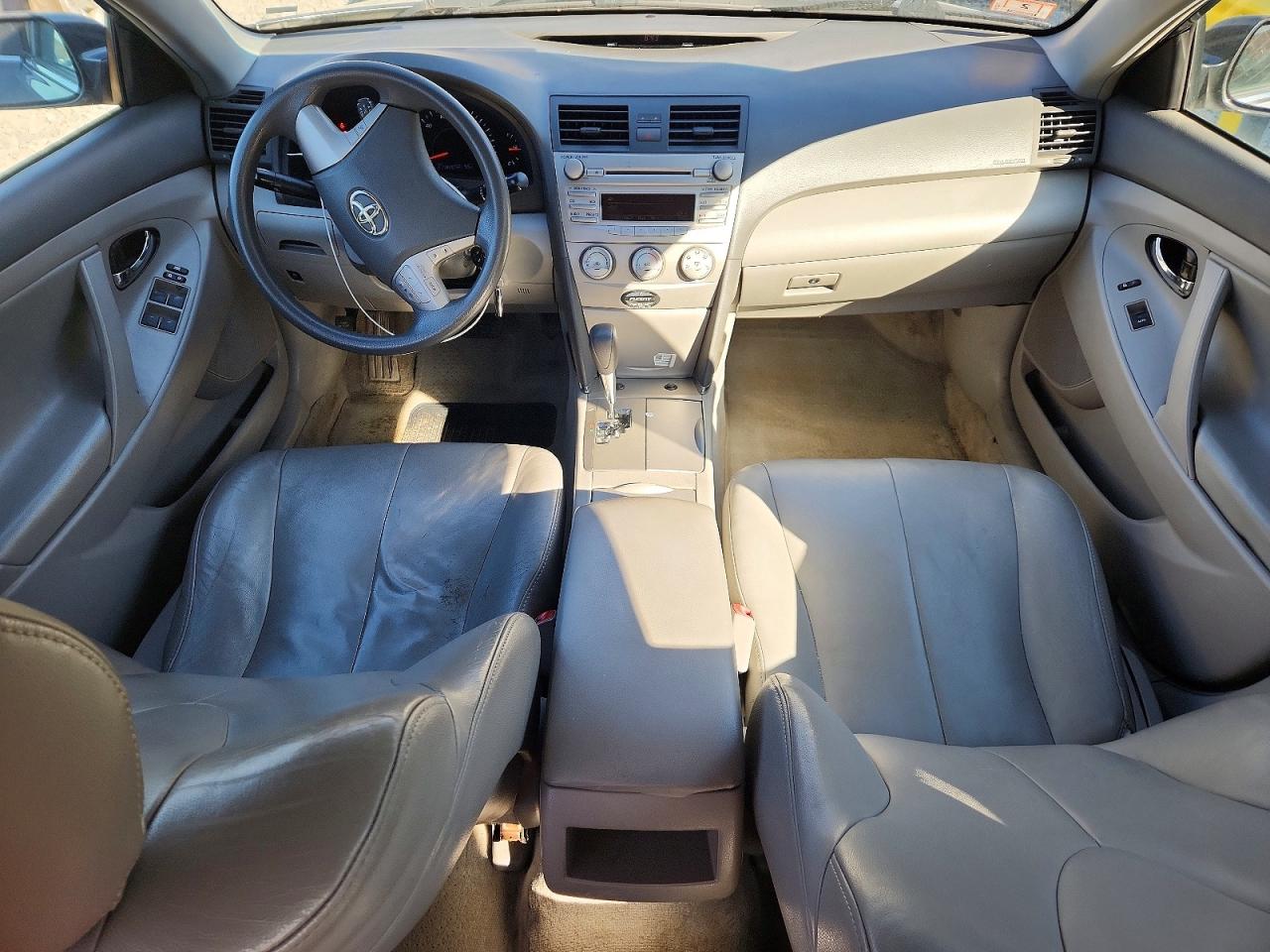 2011 Toyota Camry Le Gray vin: 4T1BF3EK9BU156712