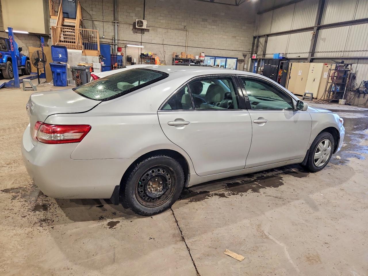 2011 Toyota Camry Base Beige vin: 4T1BF3EK9BU165474