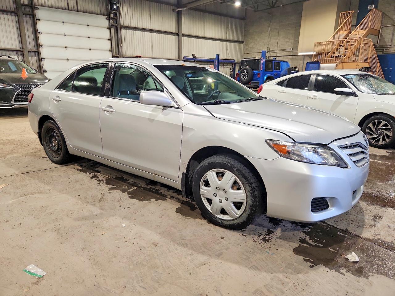 2011 Toyota Camry Base Beige vin: 4T1BF3EK9BU165474