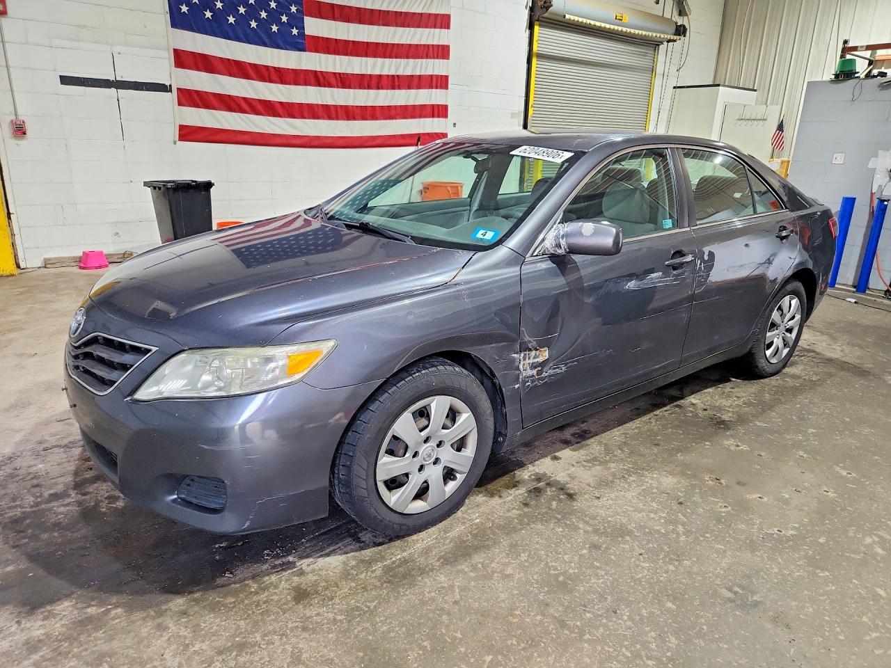 2011 Toyota Camry Le Серый vin: 4T1BF3EK9BU186518