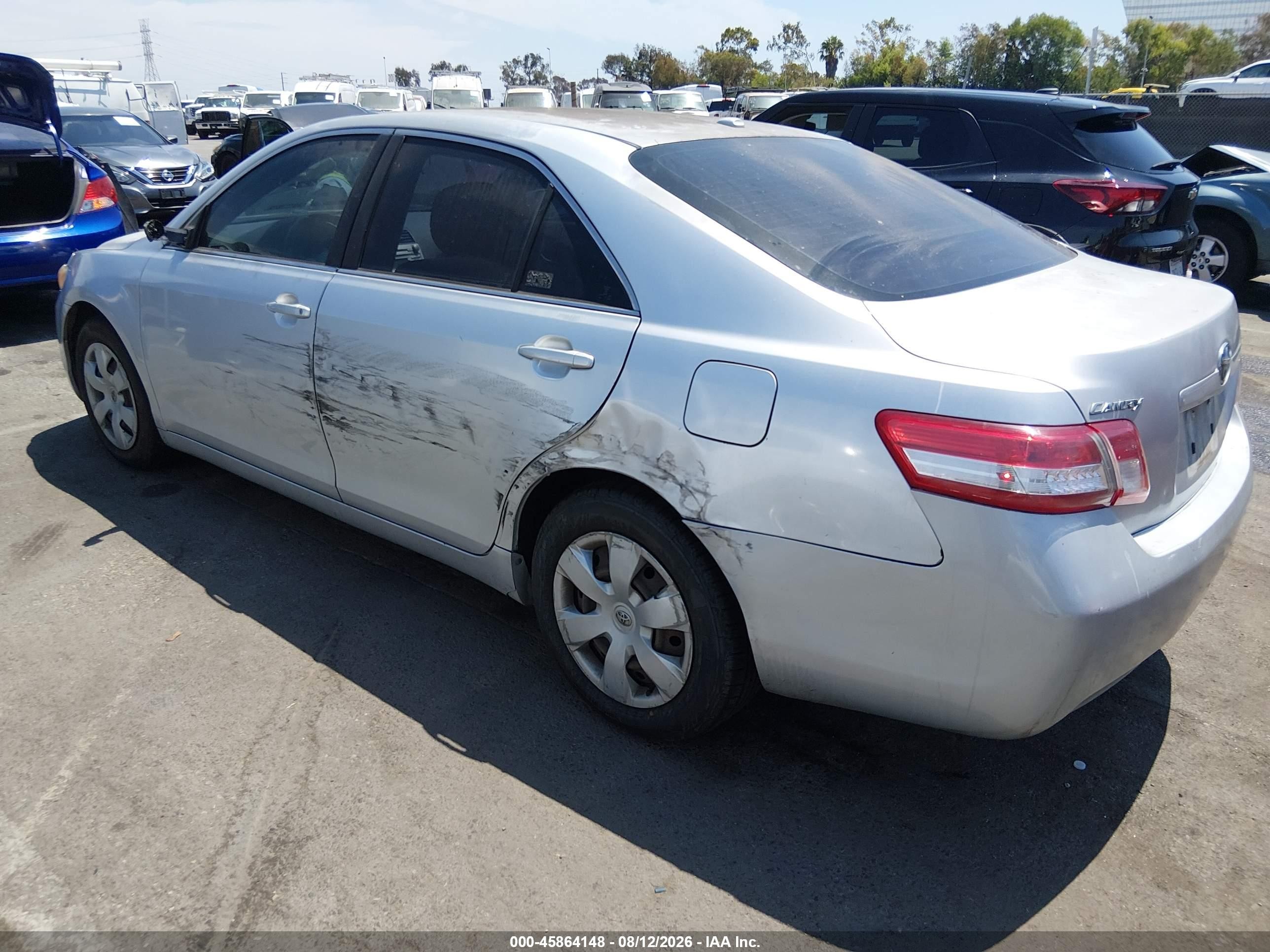2011 Toyota Camry Le Gray vin: 4T1BF3EK9BU189466