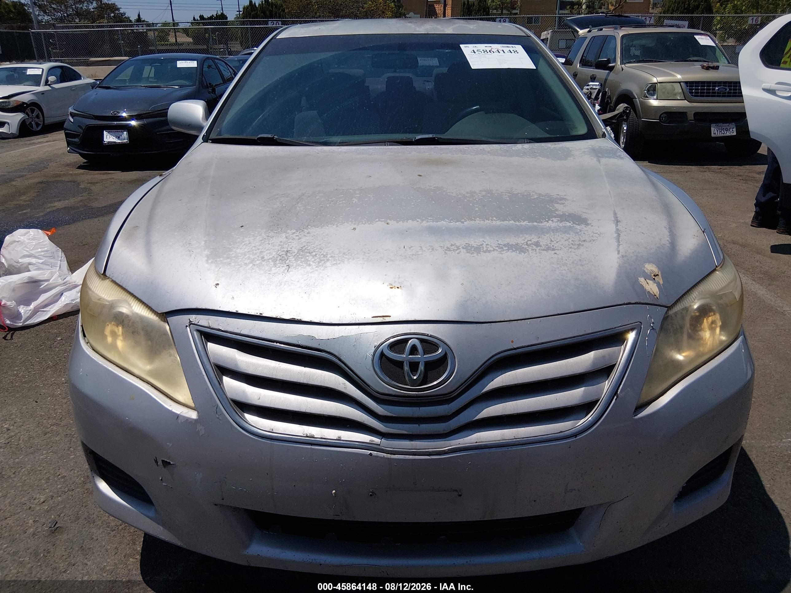 2011 Toyota Camry Le Gray vin: 4T1BF3EK9BU189466