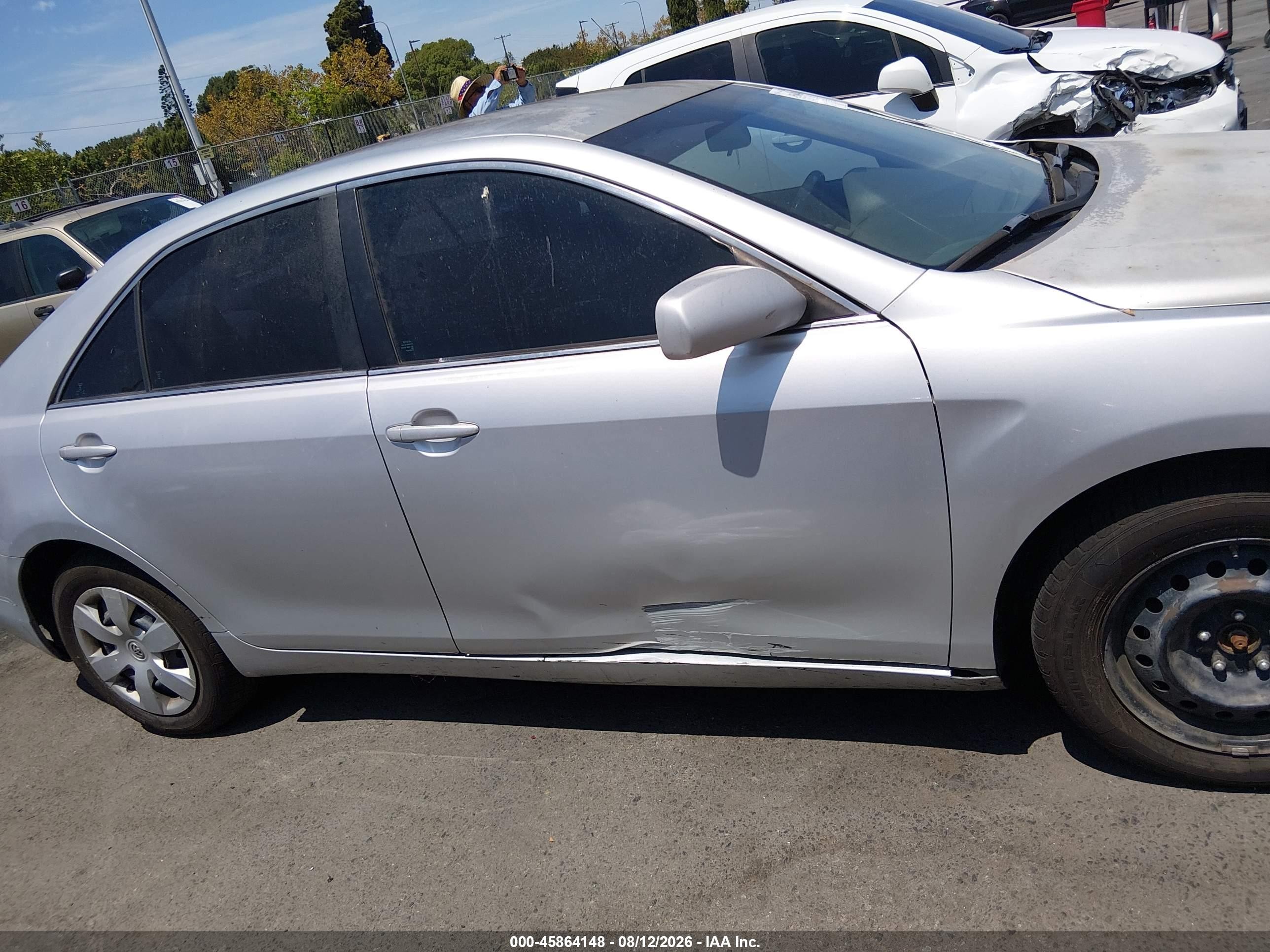 2011 Toyota Camry Le Gray vin: 4T1BF3EK9BU189466