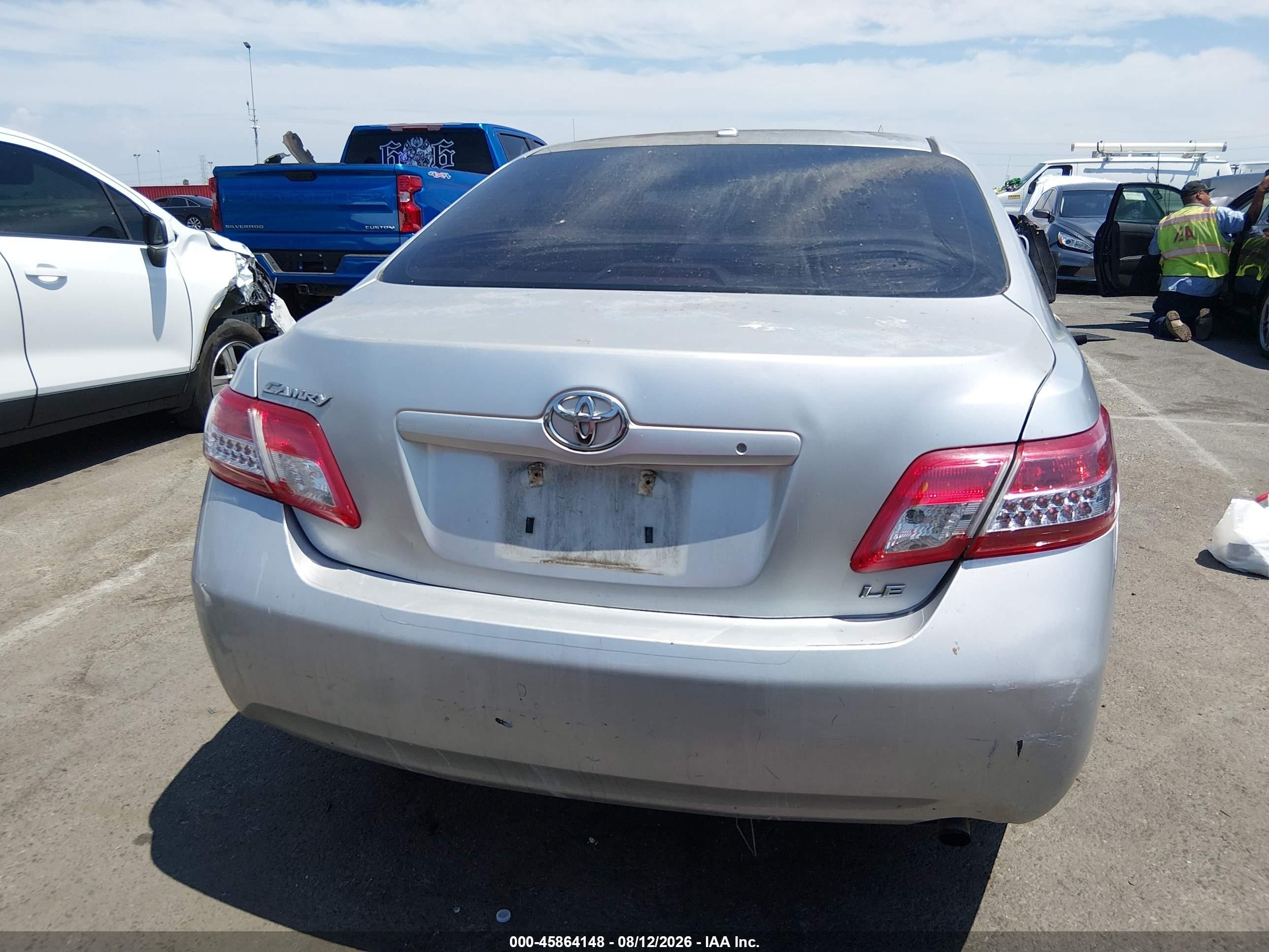 2011 Toyota Camry Le Gray vin: 4T1BF3EK9BU189466