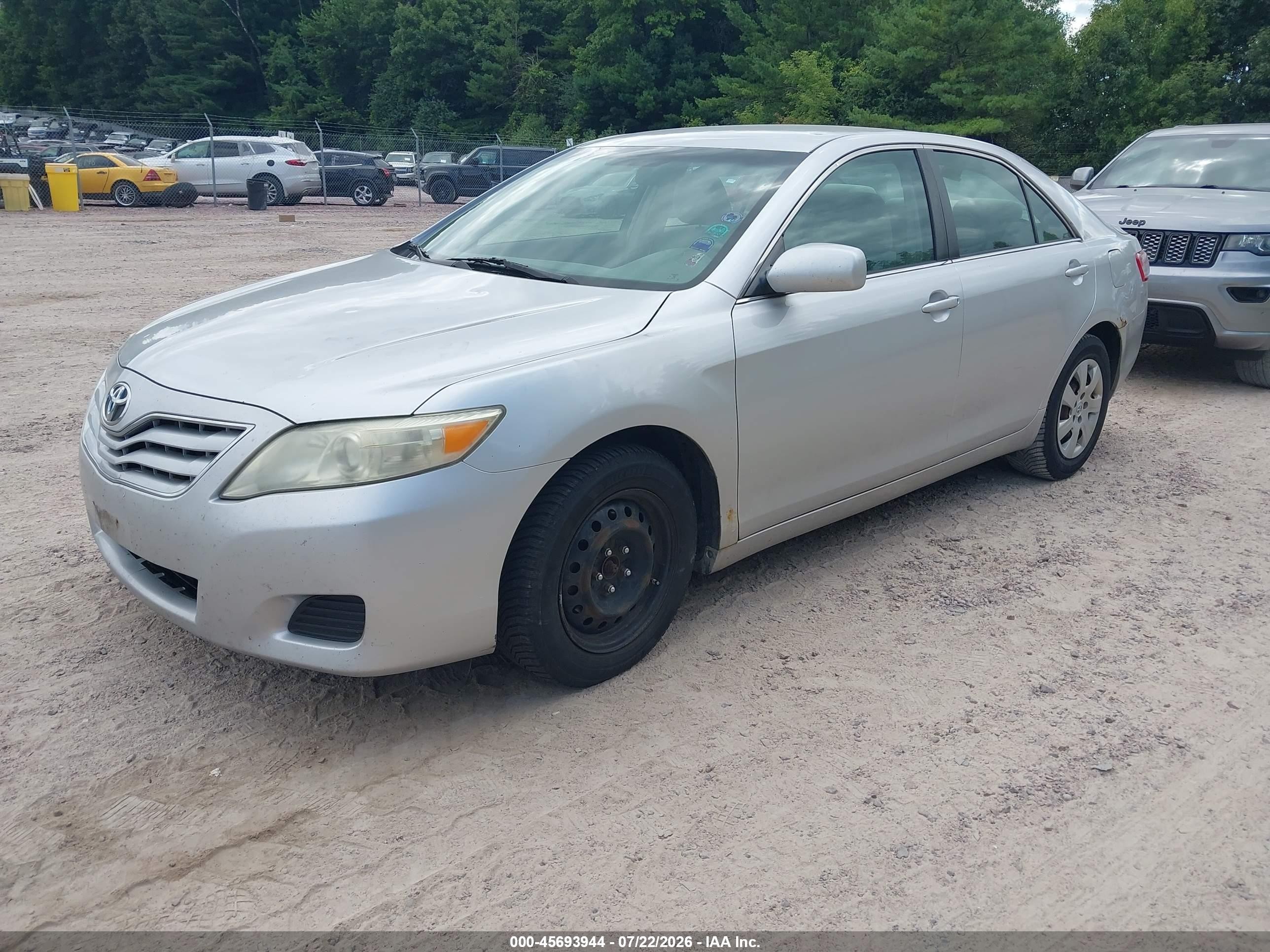 2011 Toyota Camry Le Silver vin: 4T1BF3EK9BU191816
