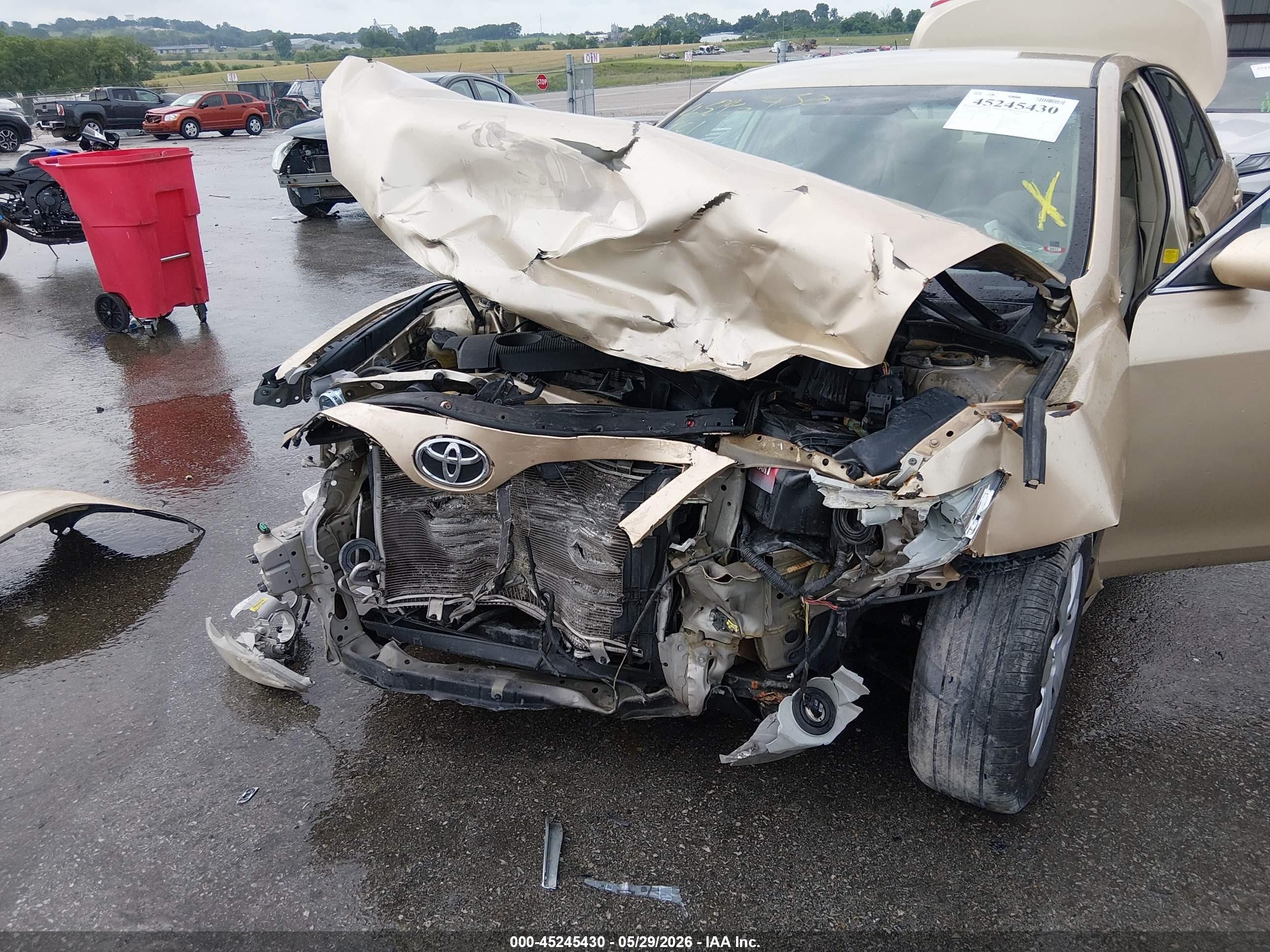 2011 Toyota Camry Le Beige vin: 4T1BF3EK9BU198412