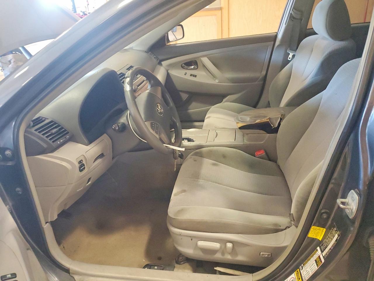 2011 Toyota Camry Le Gray vin: 4T1BF3EK9BU221249