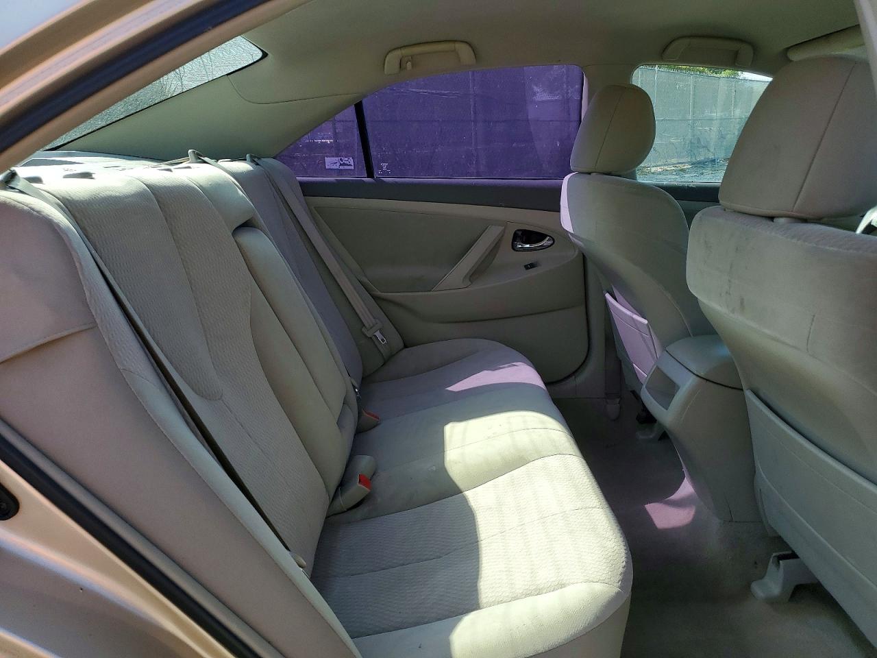 2011 Toyota Camry Le Beige vin: 4T1BF3EK9BU225088