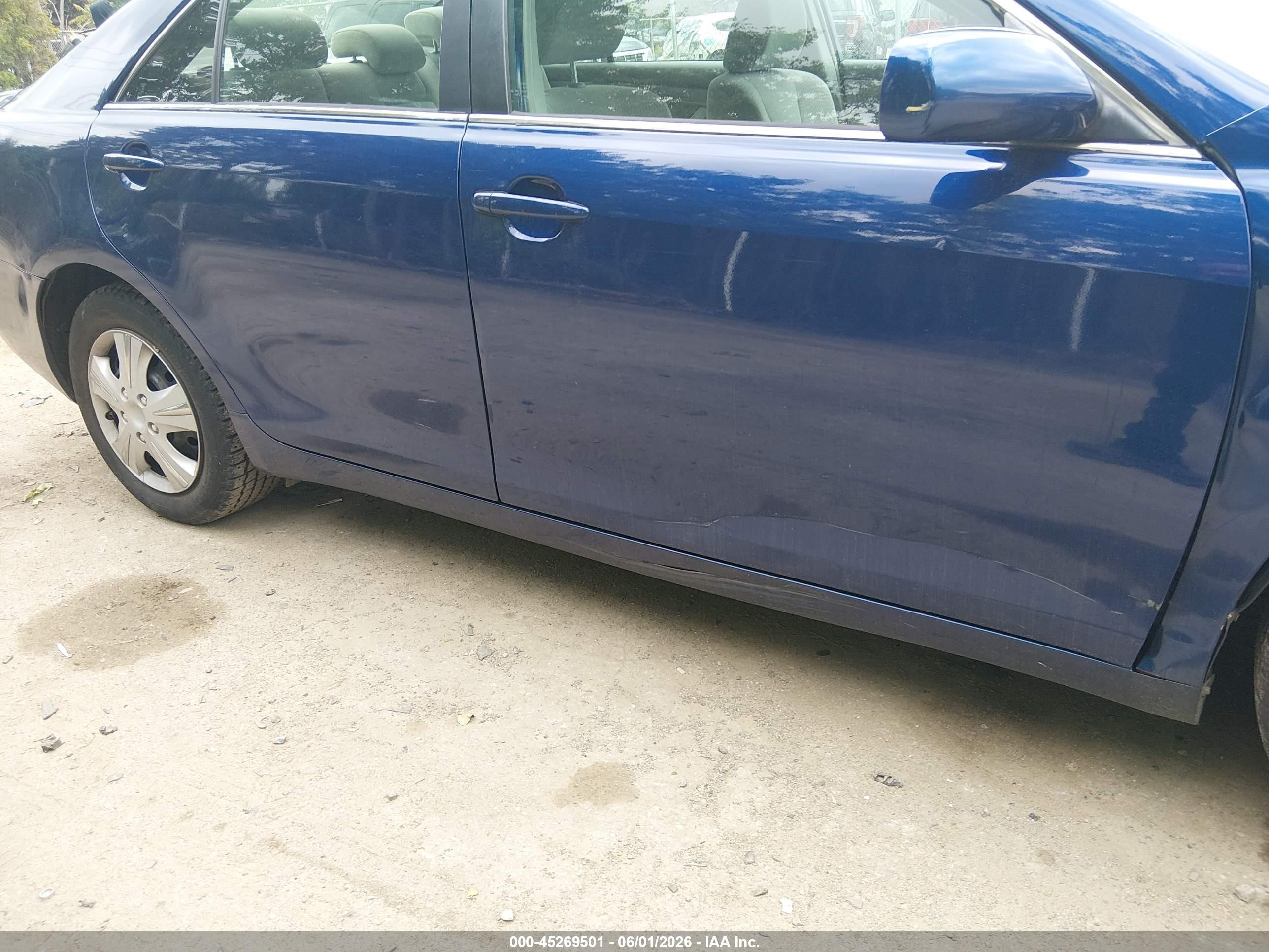 2011 Toyota Camry Le Blue vin: 4T1BF3EK9BU585333