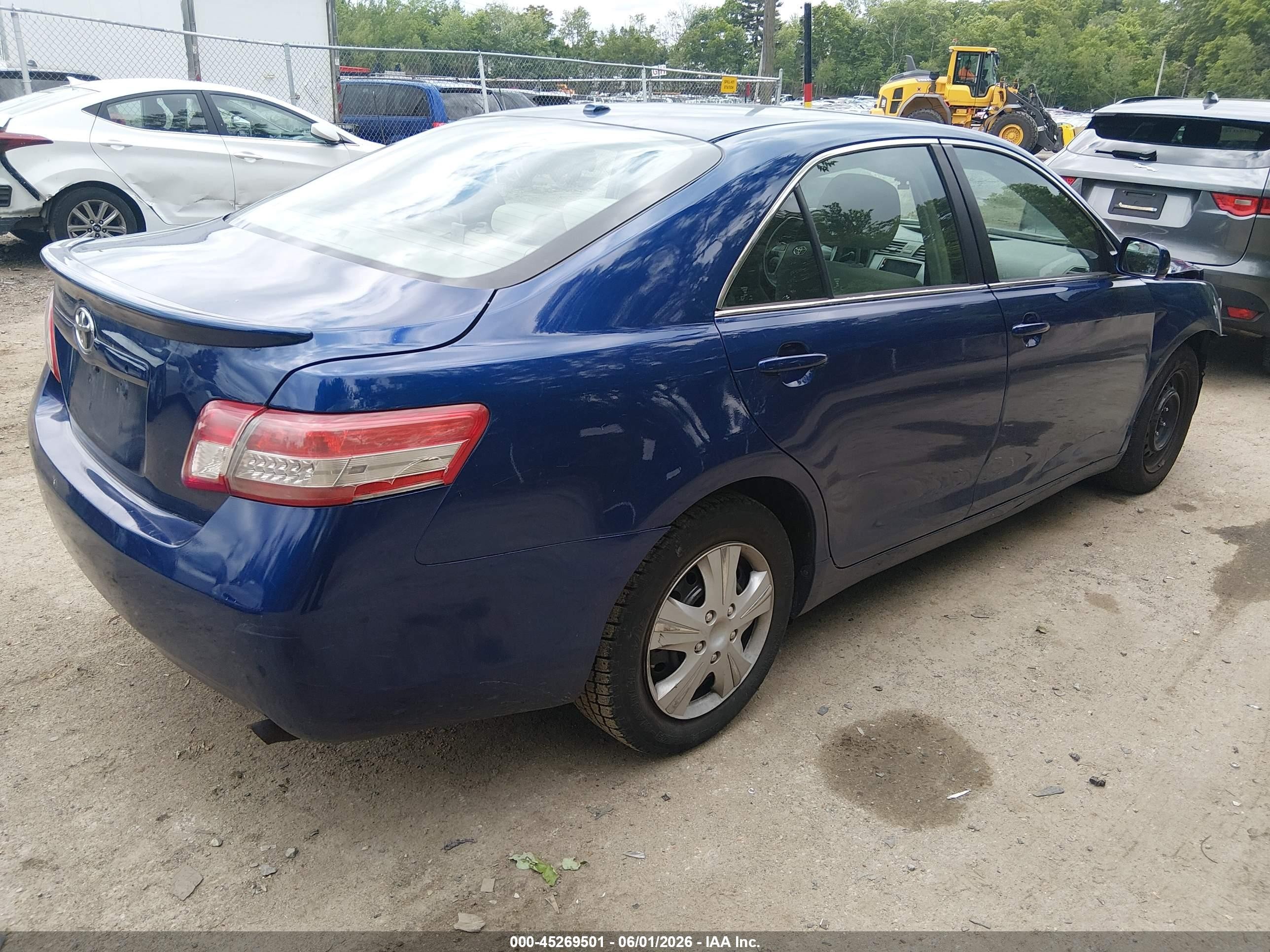 2011 Toyota Camry Le Blue vin: 4T1BF3EK9BU585333