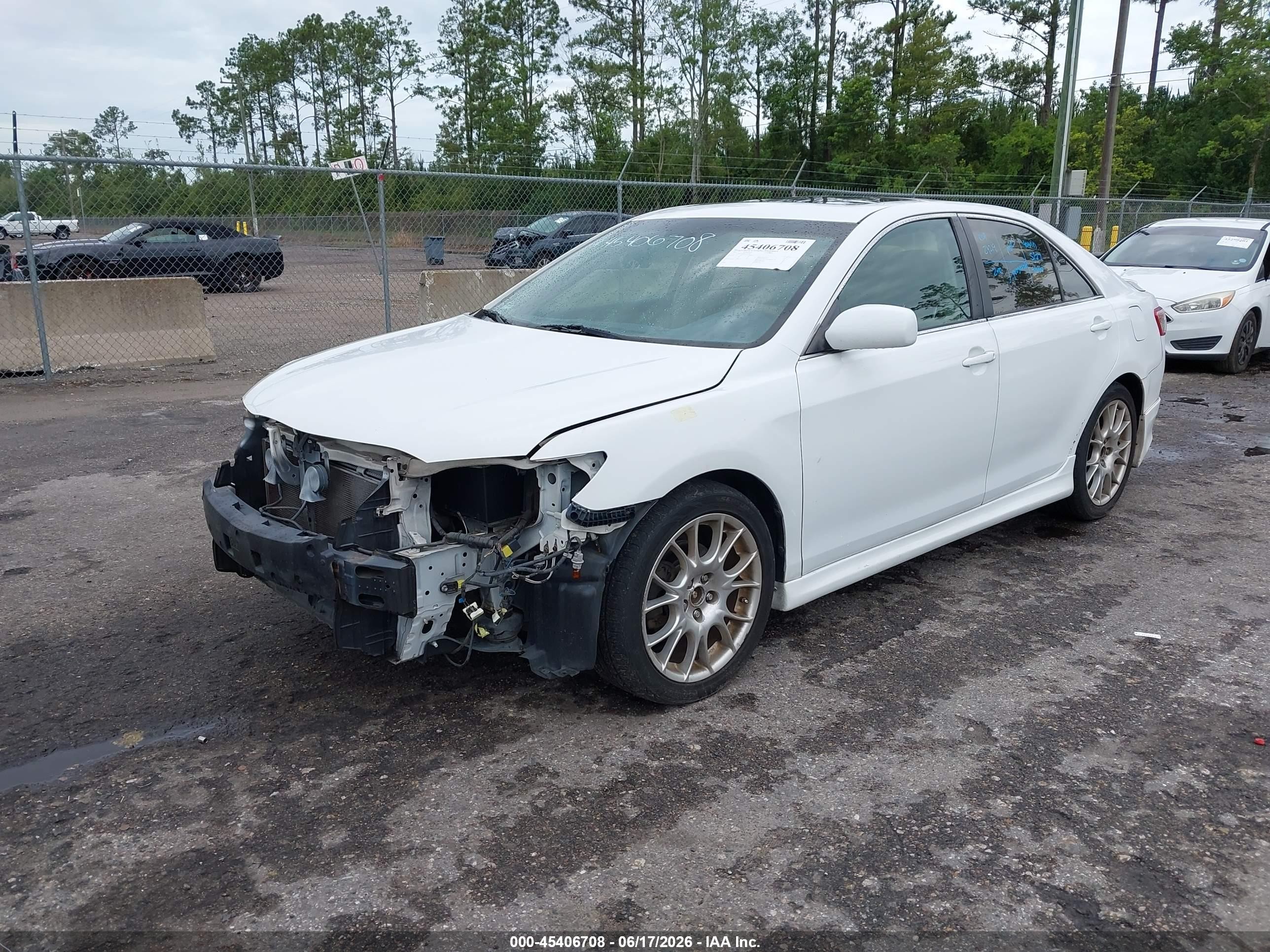 2011 Toyota Camry Le White vin: 4T1BF3EK9BU591570