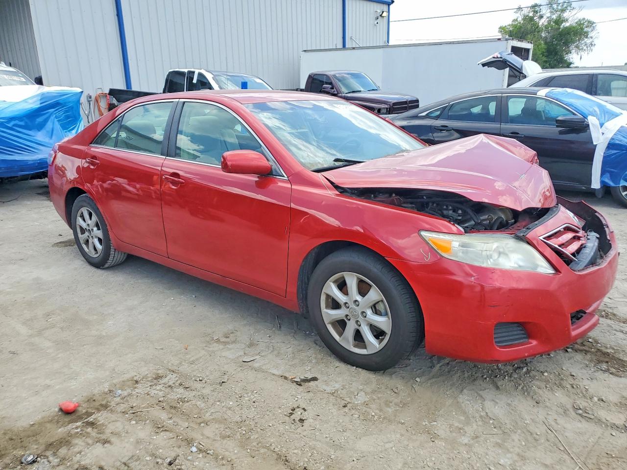 2011 Toyota Camry Le Red vin: 4T1BF3EK9BU609050