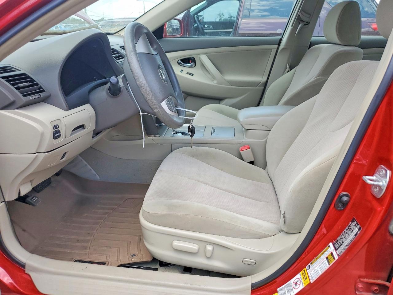 2011 Toyota Camry Le Red vin: 4T1BF3EK9BU609050