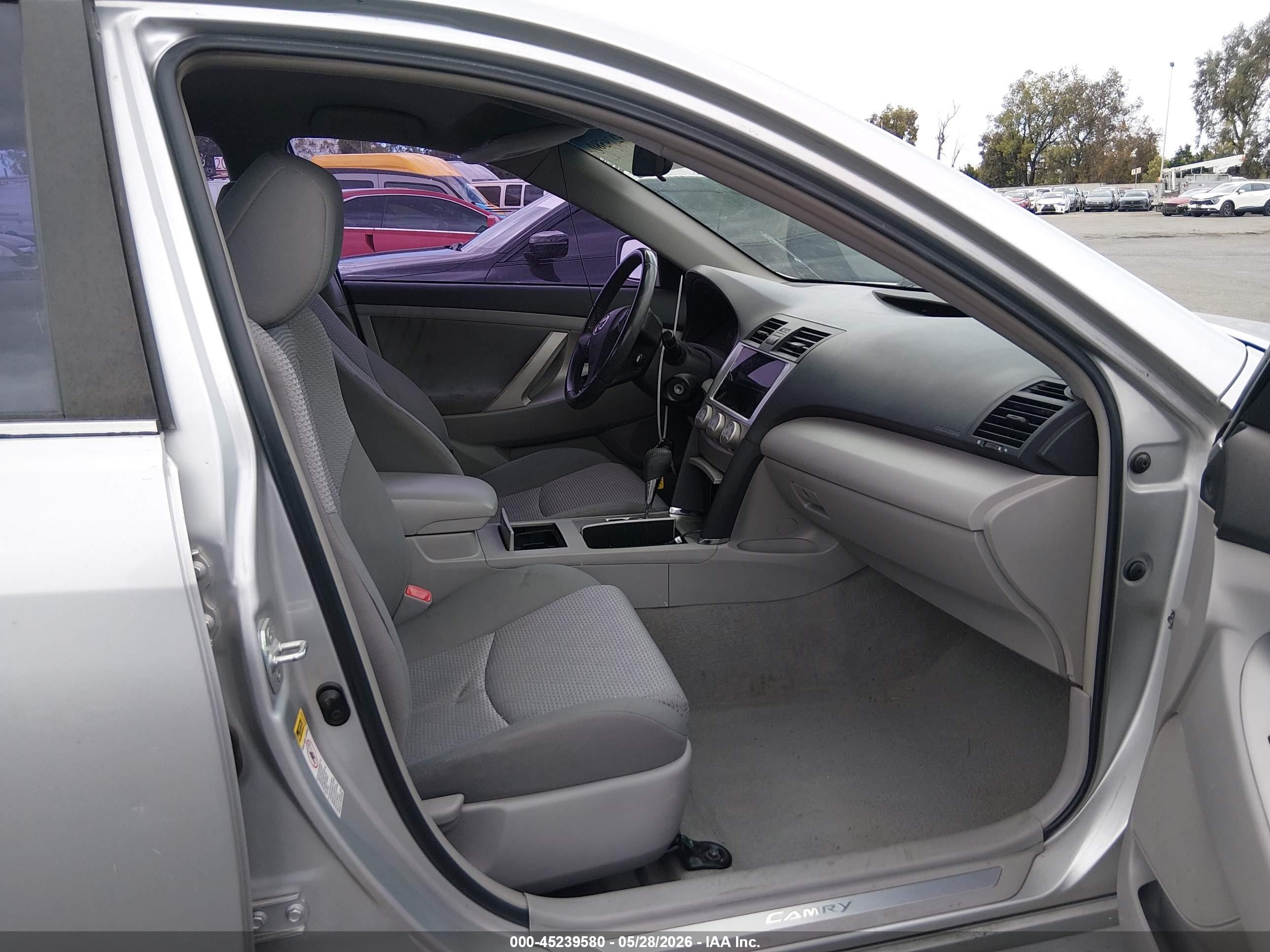 2011 Toyota Camry Se Серебряный vin: 4T1BF3EK9BU609176