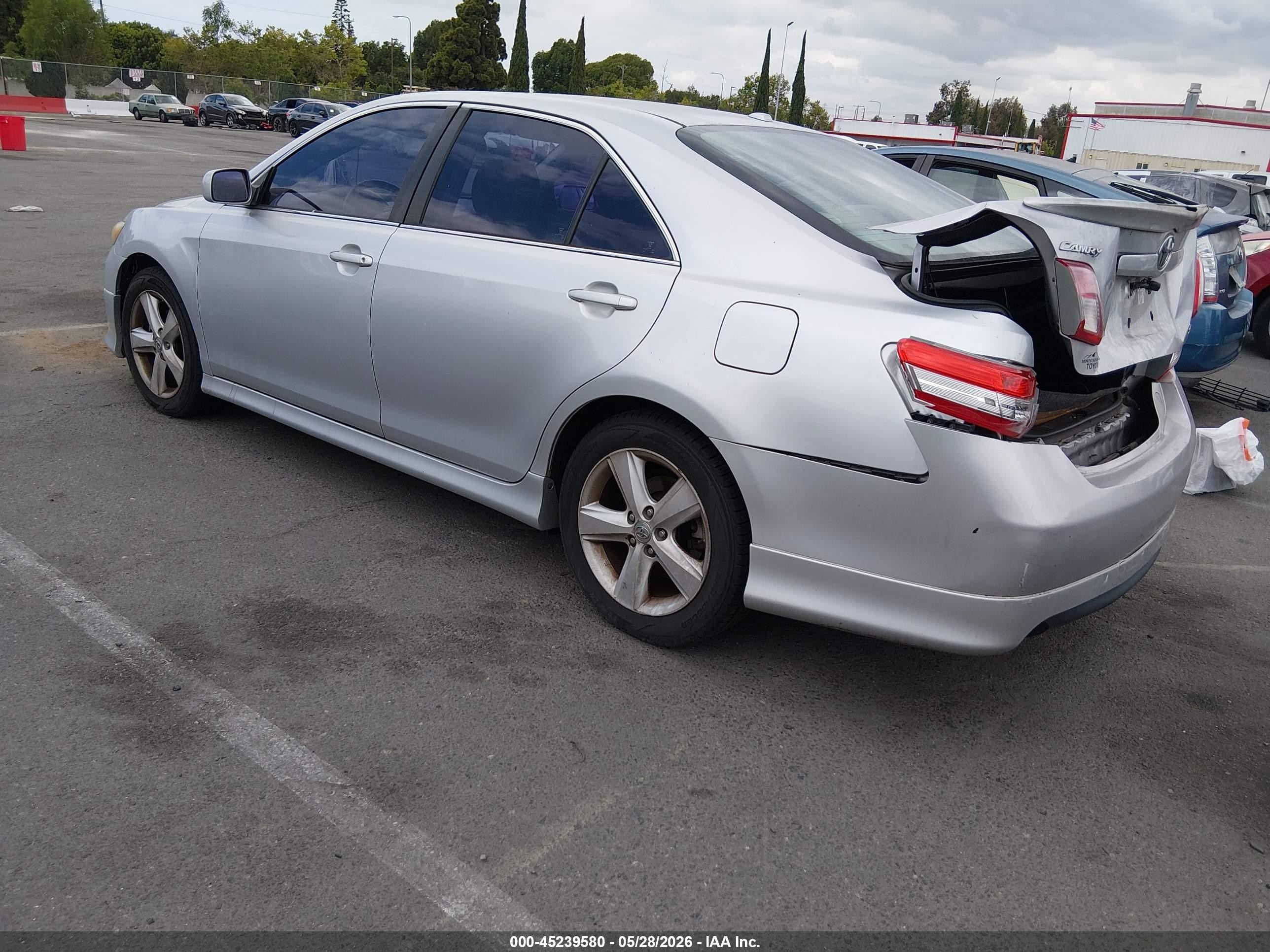 2011 Toyota Camry Se Серебряный vin: 4T1BF3EK9BU609176