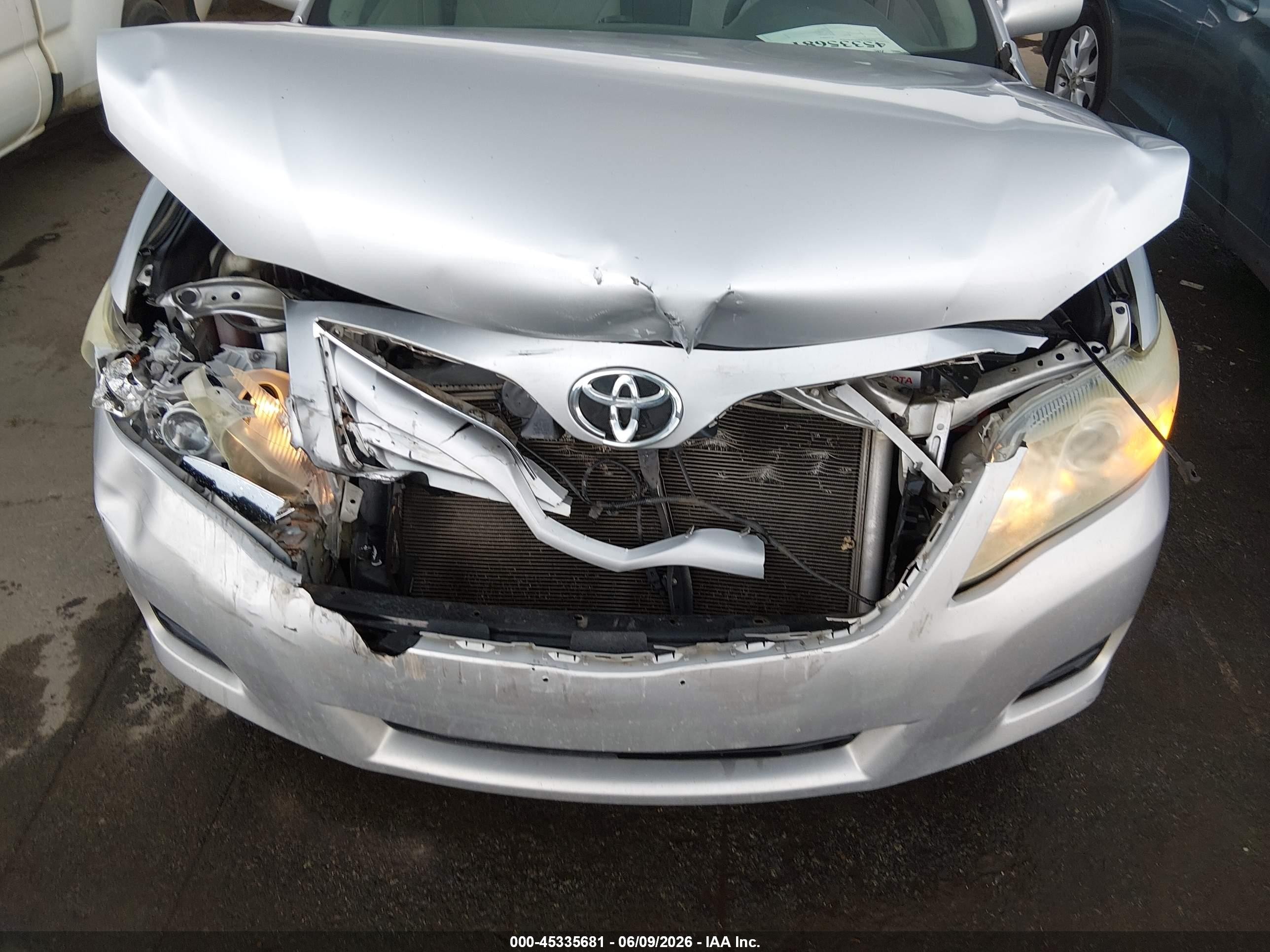 2011 Toyota Camry Le Silver vin: 4T1BF3EK9BU613616