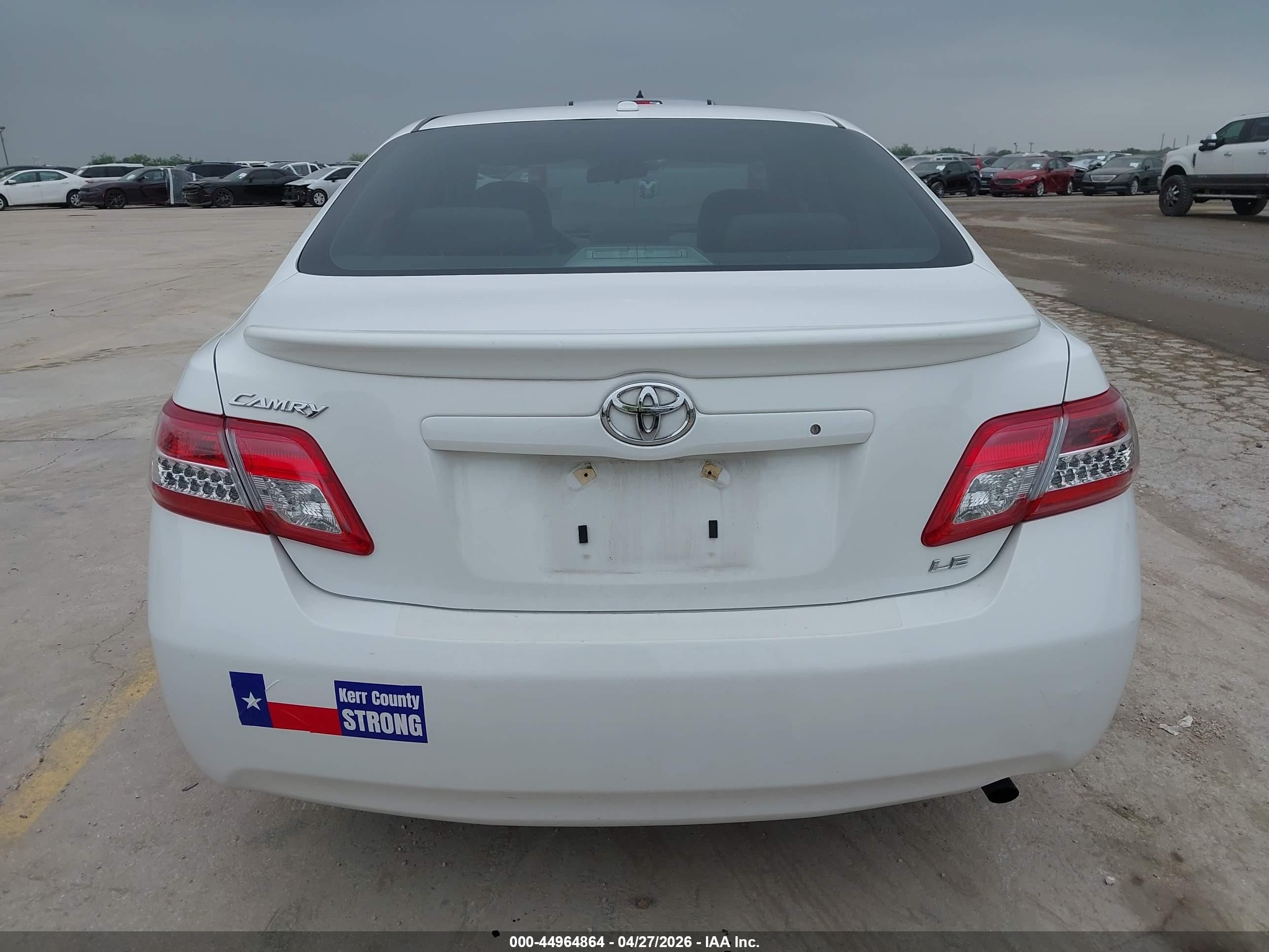 2011 Toyota Camry Le Серебряный vin: 4T1BF3EK9BU620694
