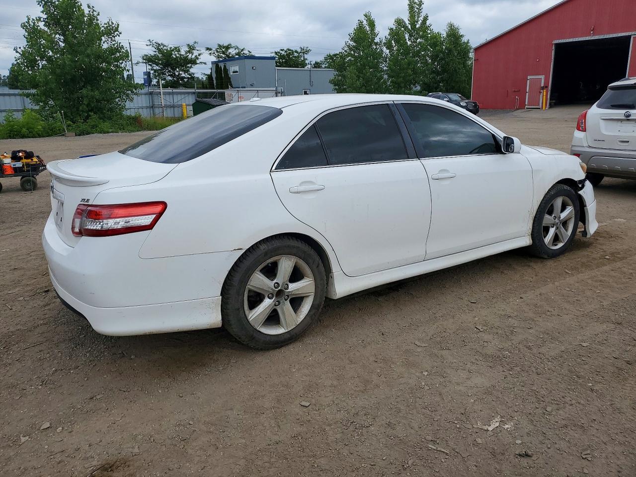 2011 Toyota Camry Base White vin: 4T1BF3EK9BU626267