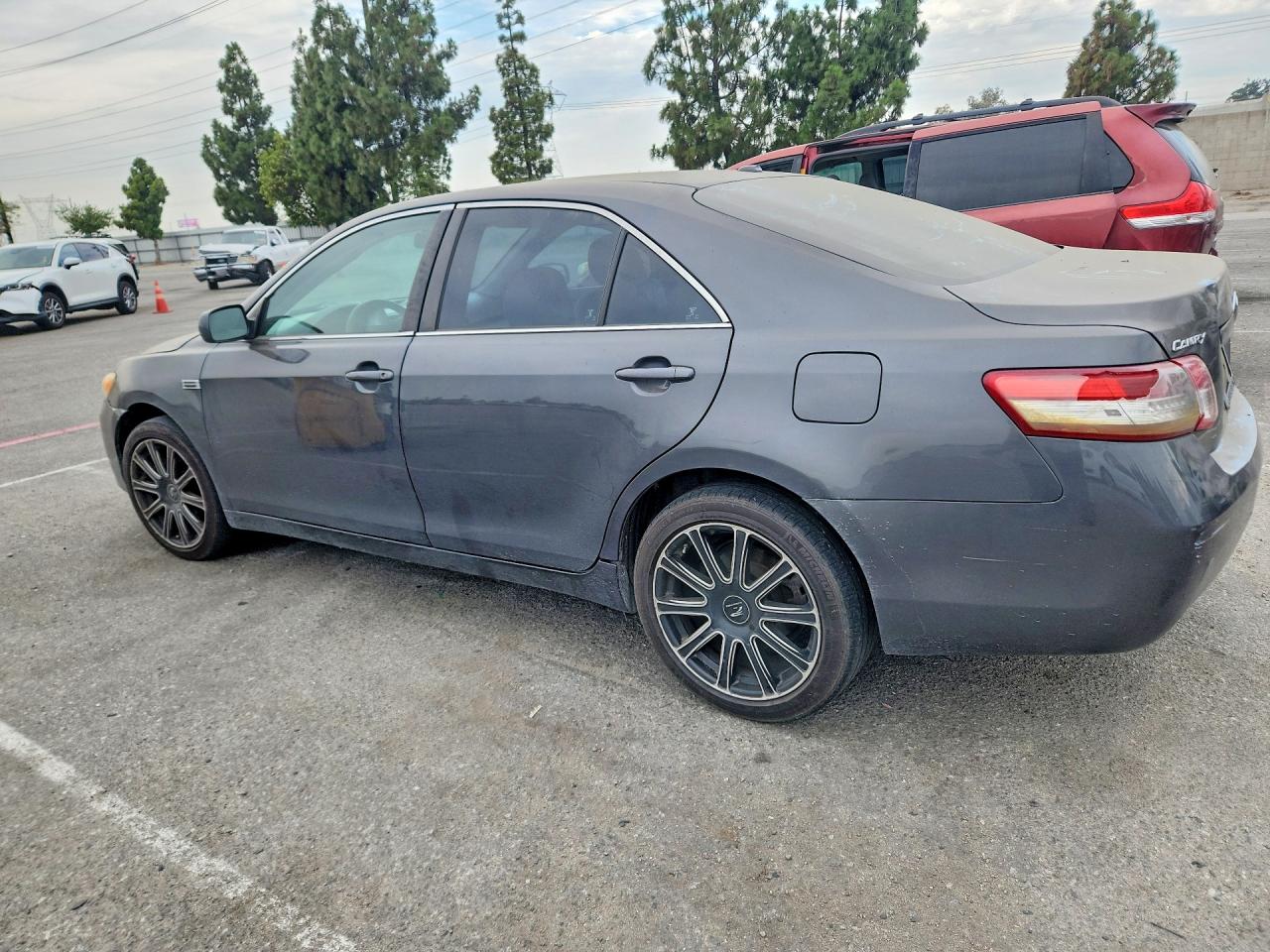 2011 Toyota Camry Le Charcoal vin: 4T1BF3EK9BU628858