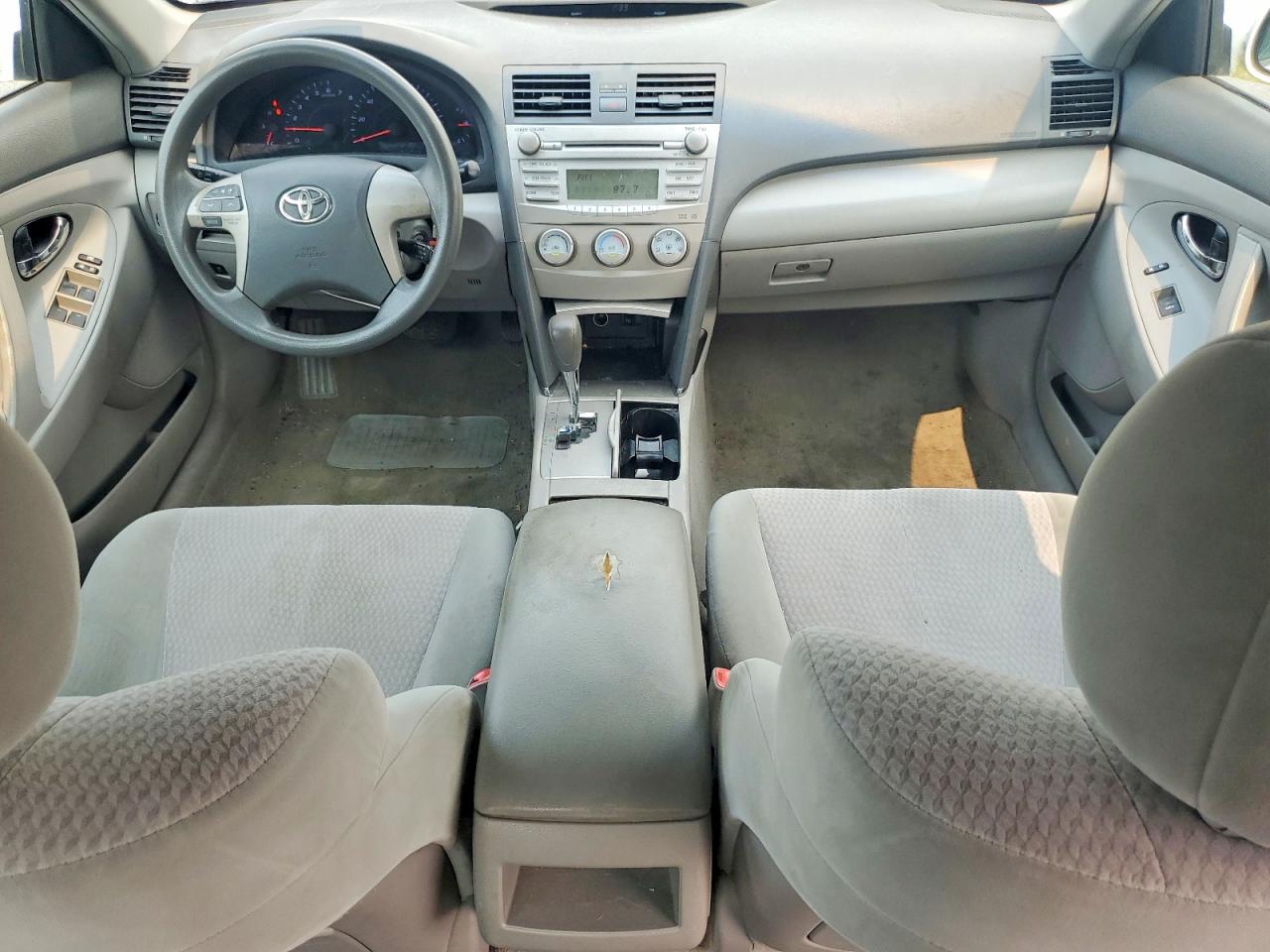 2011 Toyota Camry Le White vin: 4T1BF3EK9BU640198
