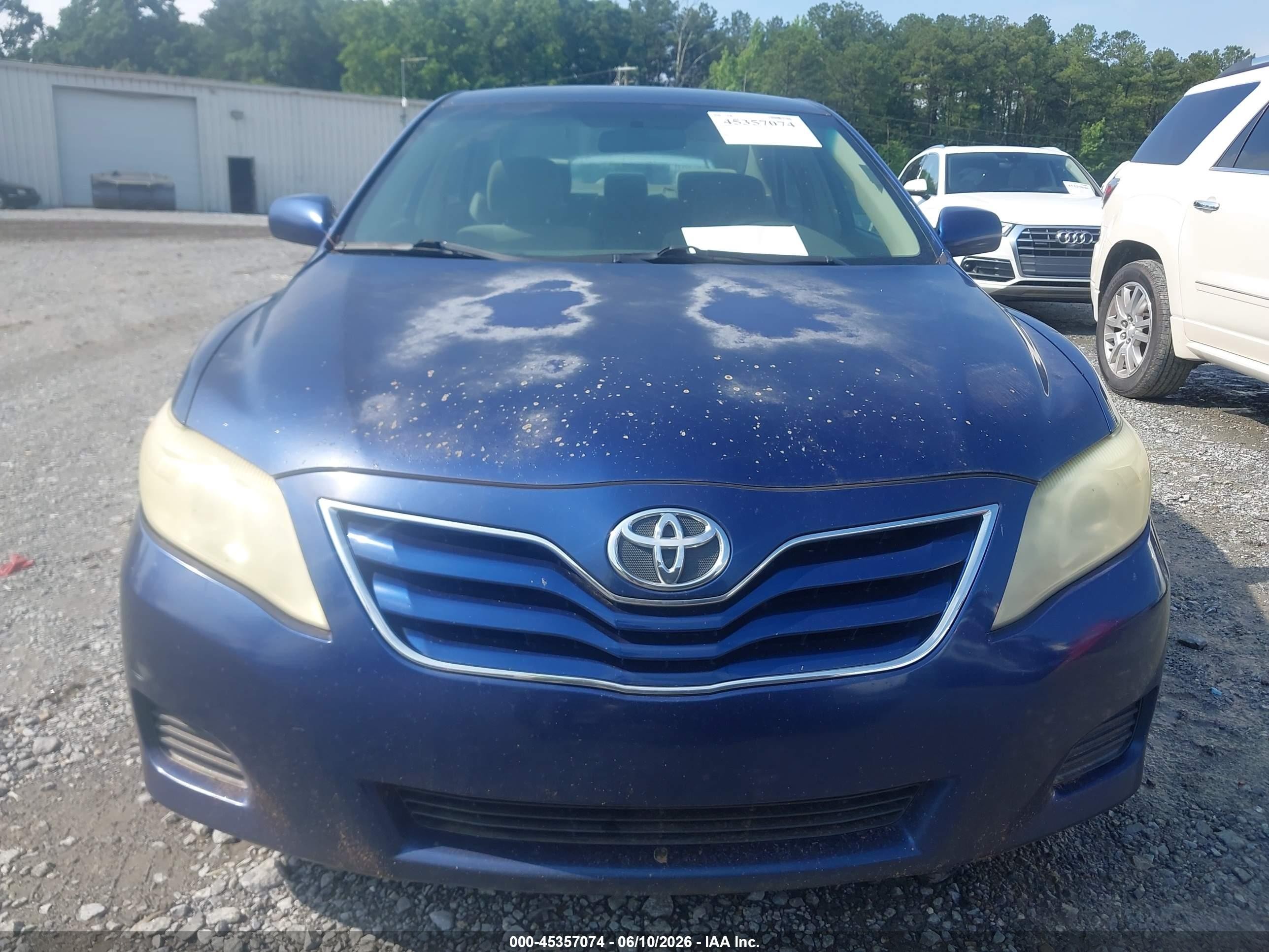 2011 Toyota Camry   Blue vin: 4T1BF3EK9BU644333