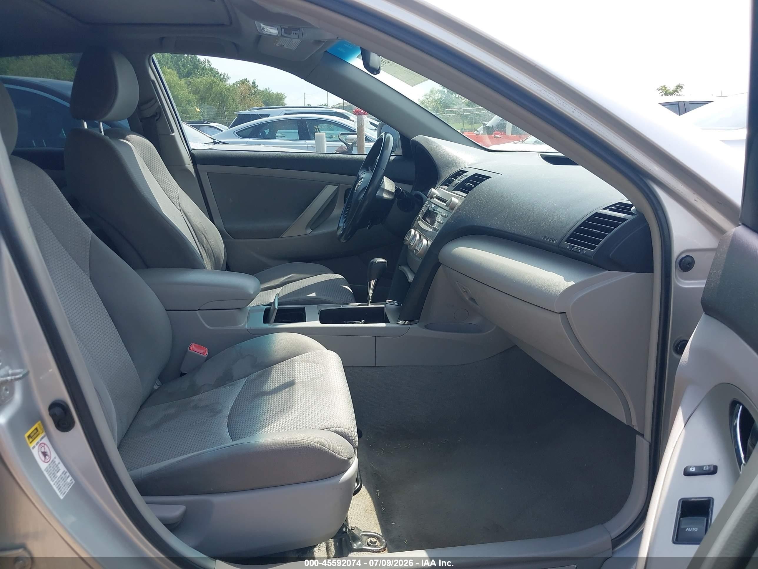 2011 Toyota Camry Se Silver vin: 4T1BF3EK9BU649161