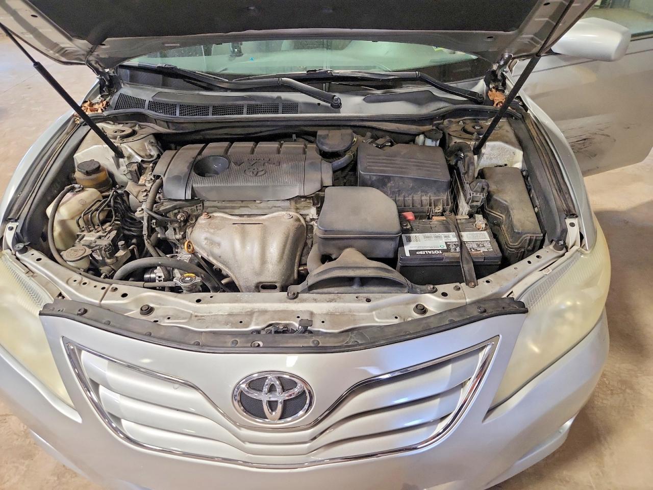 2011 Toyota Camry Le Серебряный vin: 4T1BF3EK9BU662704
