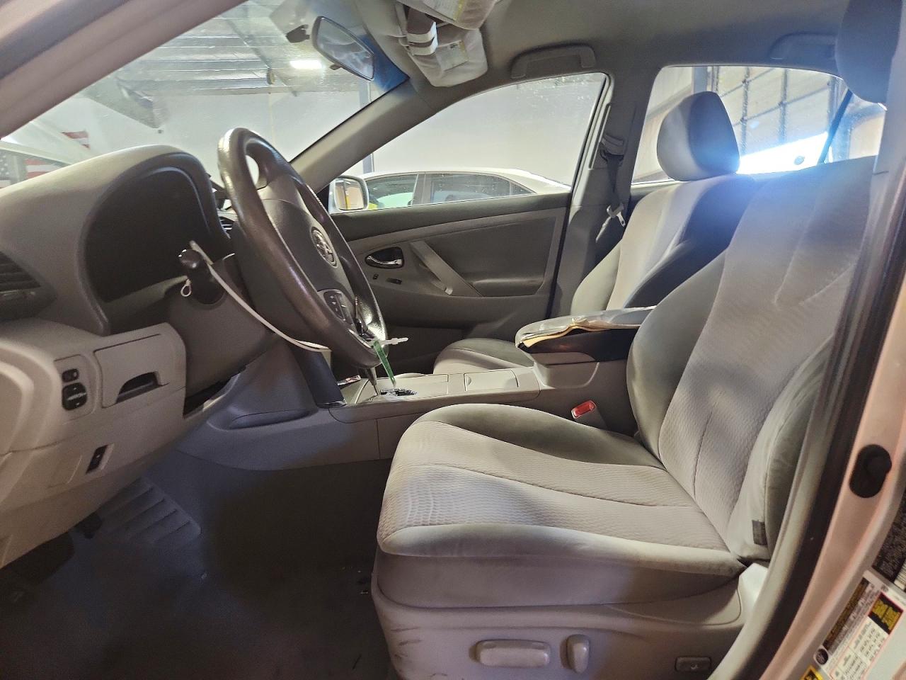2011 Toyota Camry Le Серебряный vin: 4T1BF3EK9BU662704