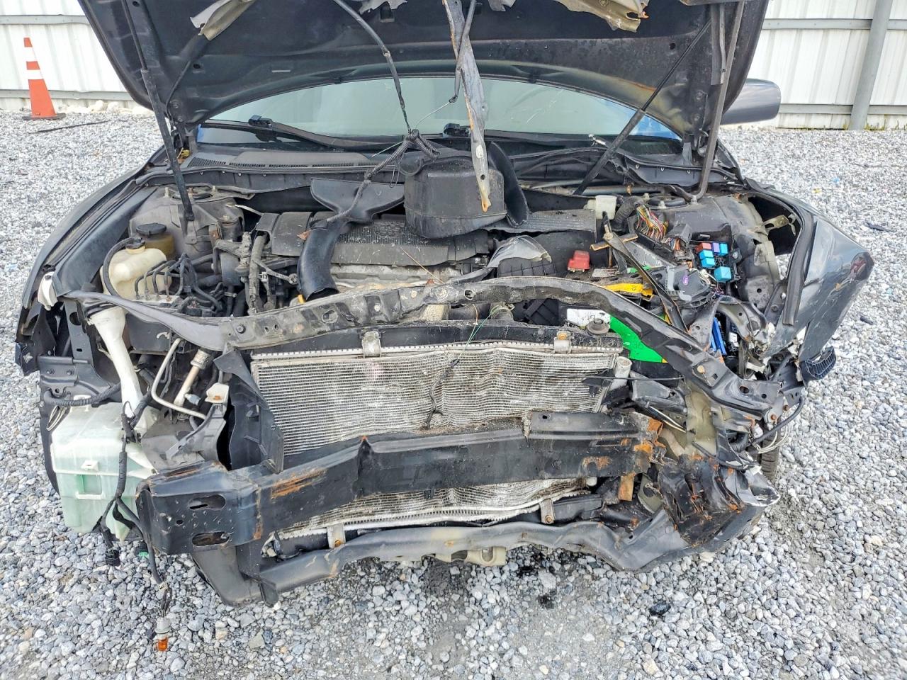 2011 Toyota Camry Le Gray vin: 4T1BF3EK9BU668986
