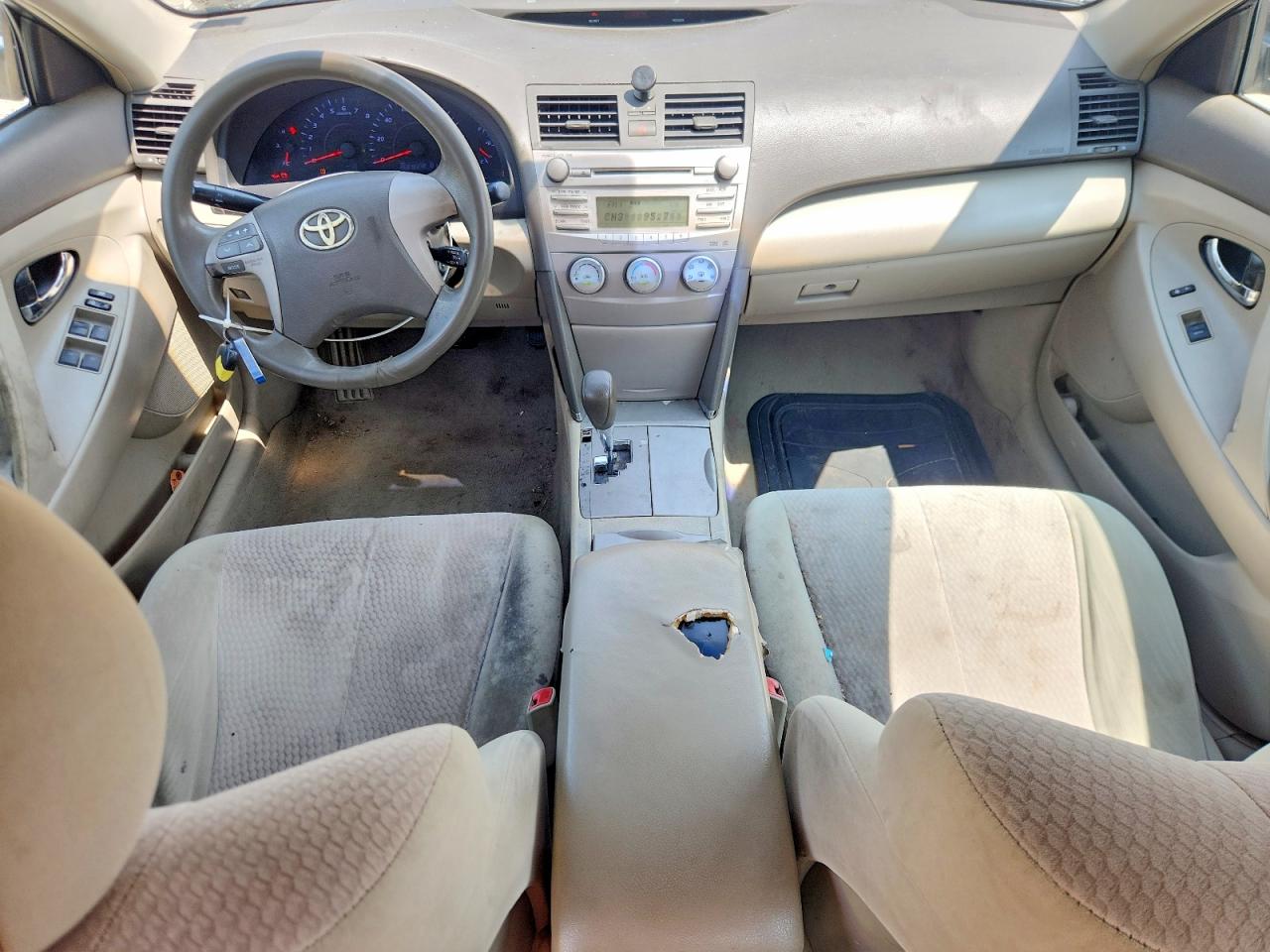 2011 Toyota Camry Le Золотой vin: 4T1BF3EK9BU674500