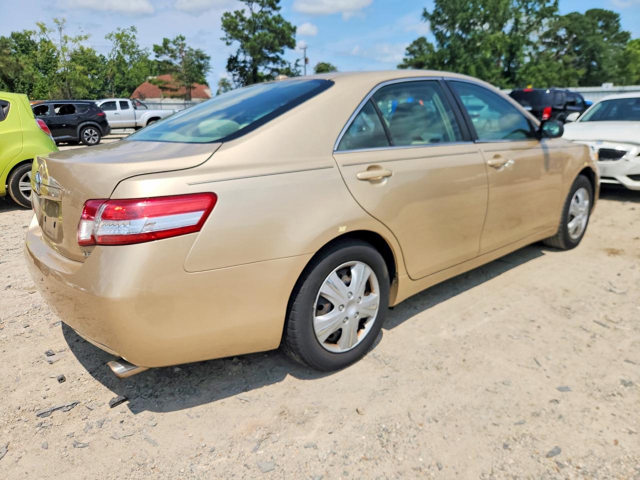 2011 Toyota Camry Le Золотой vin: 4T1BF3EK9BU674500