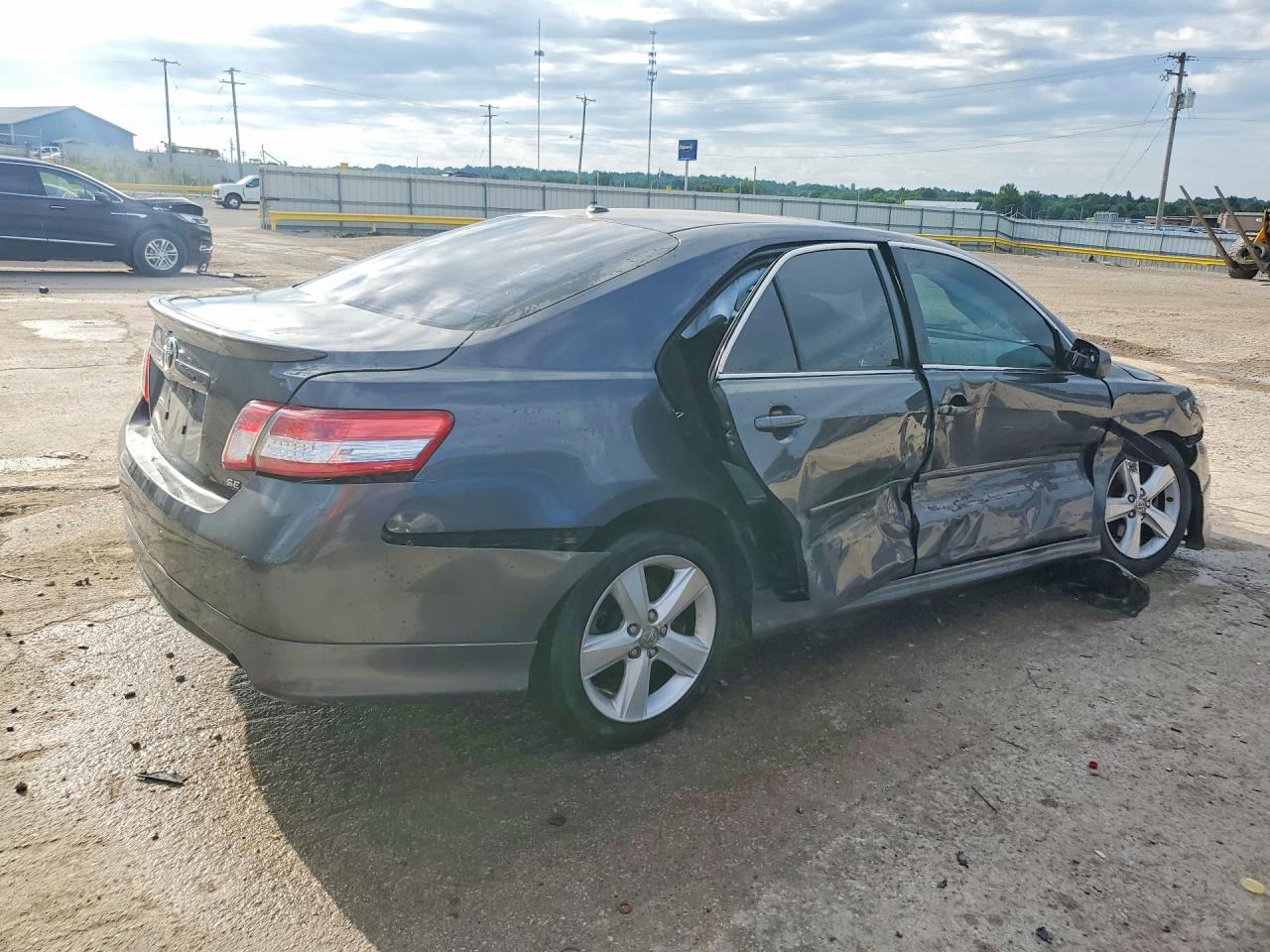 2011 Toyota Camry Se Charcoal vin: 4T1BF3EK9BU677736