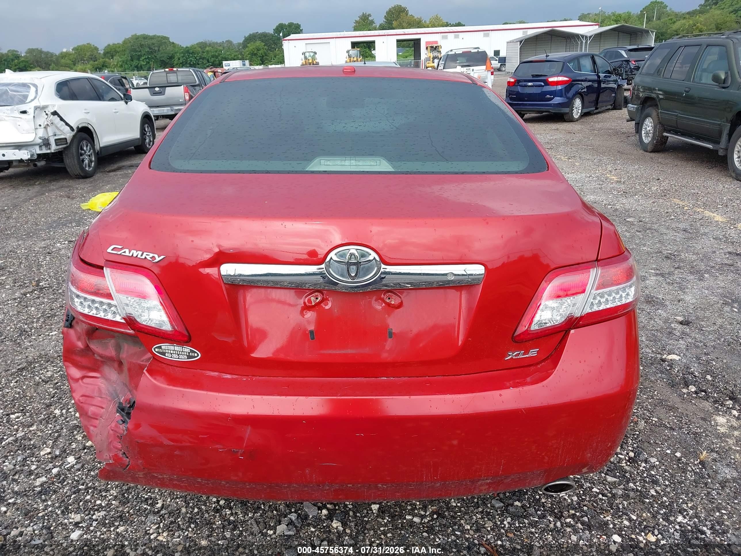 2011 Toyota Camry Xle Red vin: 4T1BF3EK9BU697002