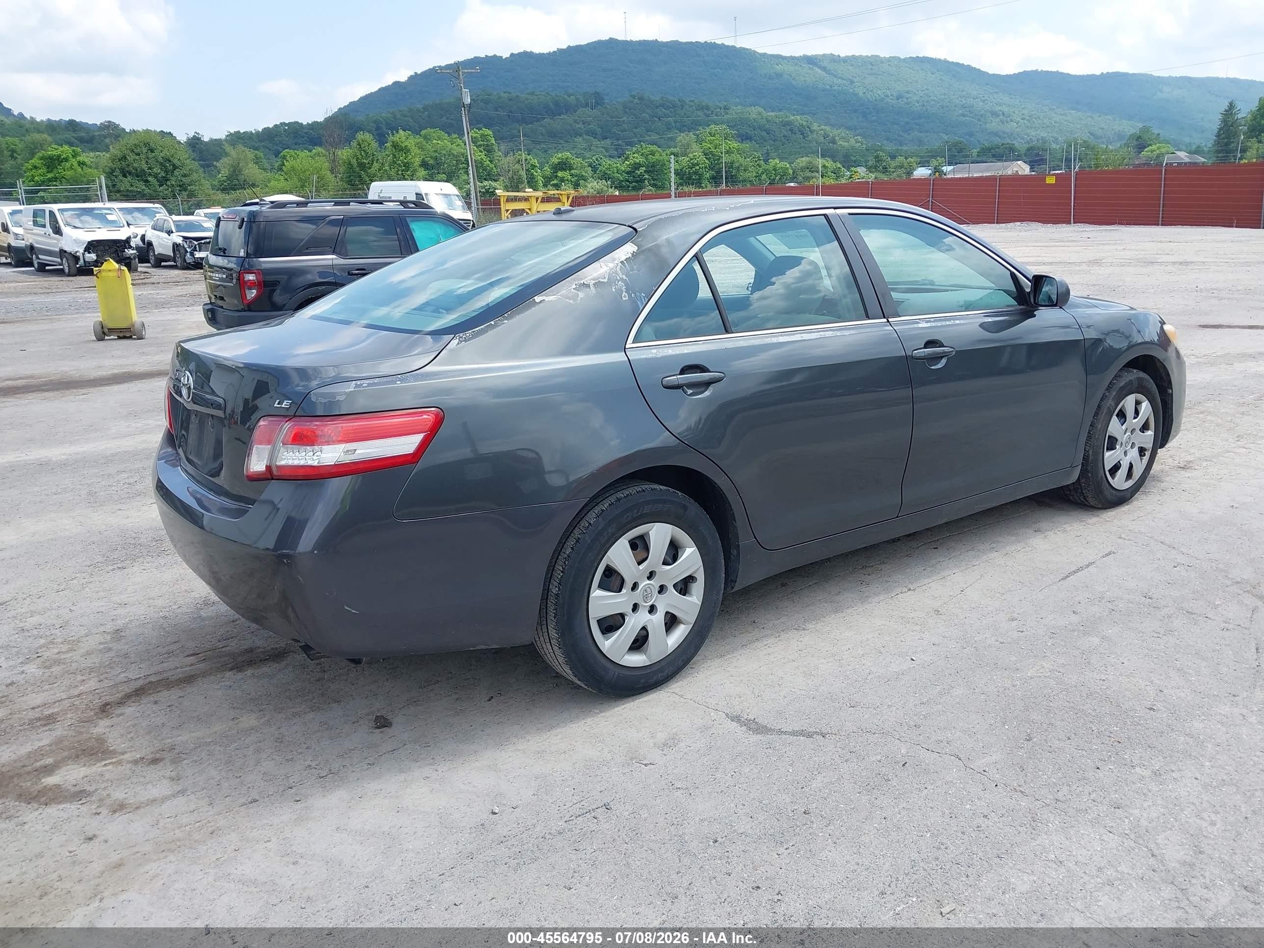 2011 Toyota Camry Le Серый vin: 4T1BF3EK9BU704367