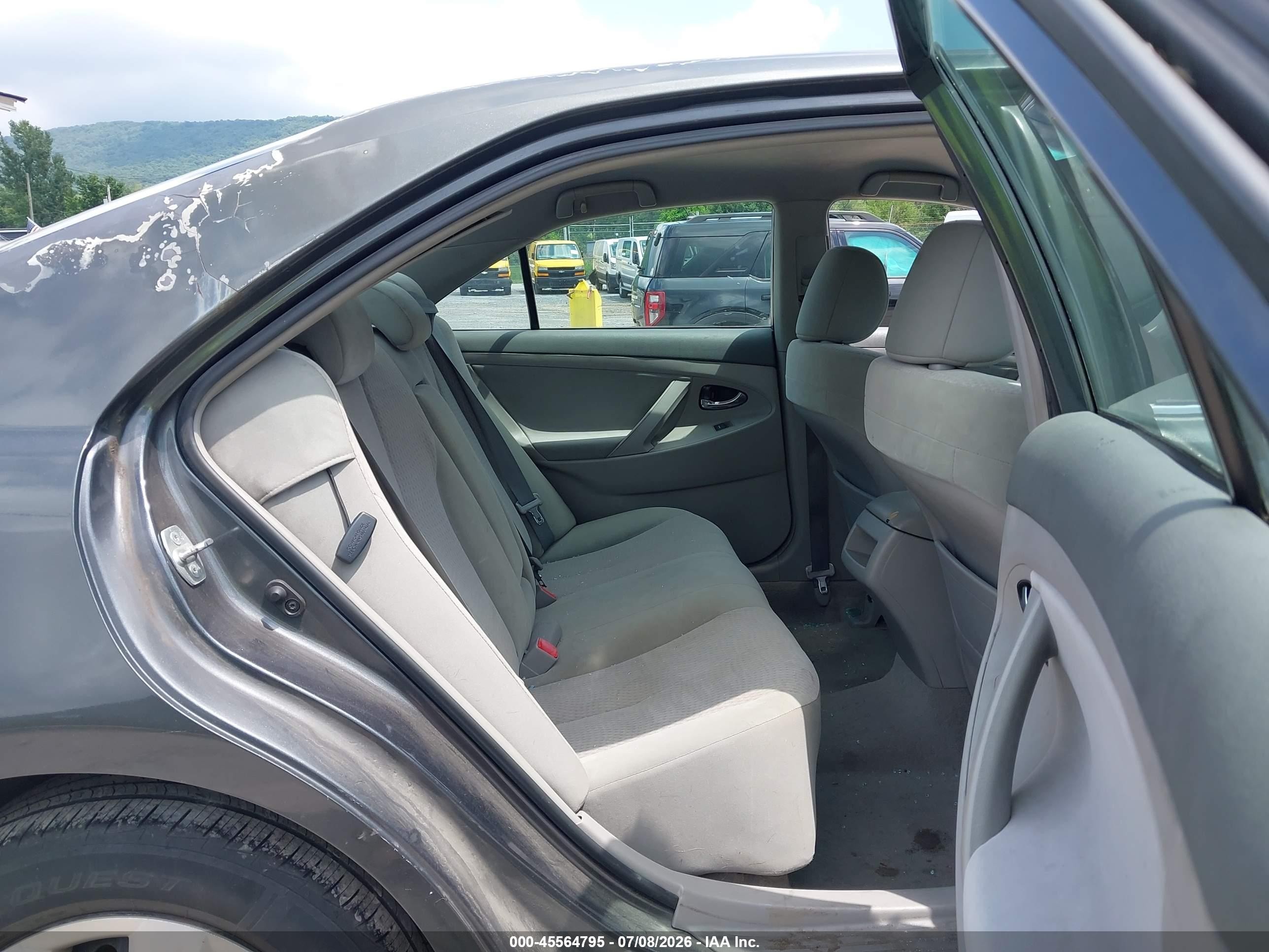 2011 Toyota Camry Le Серый vin: 4T1BF3EK9BU704367