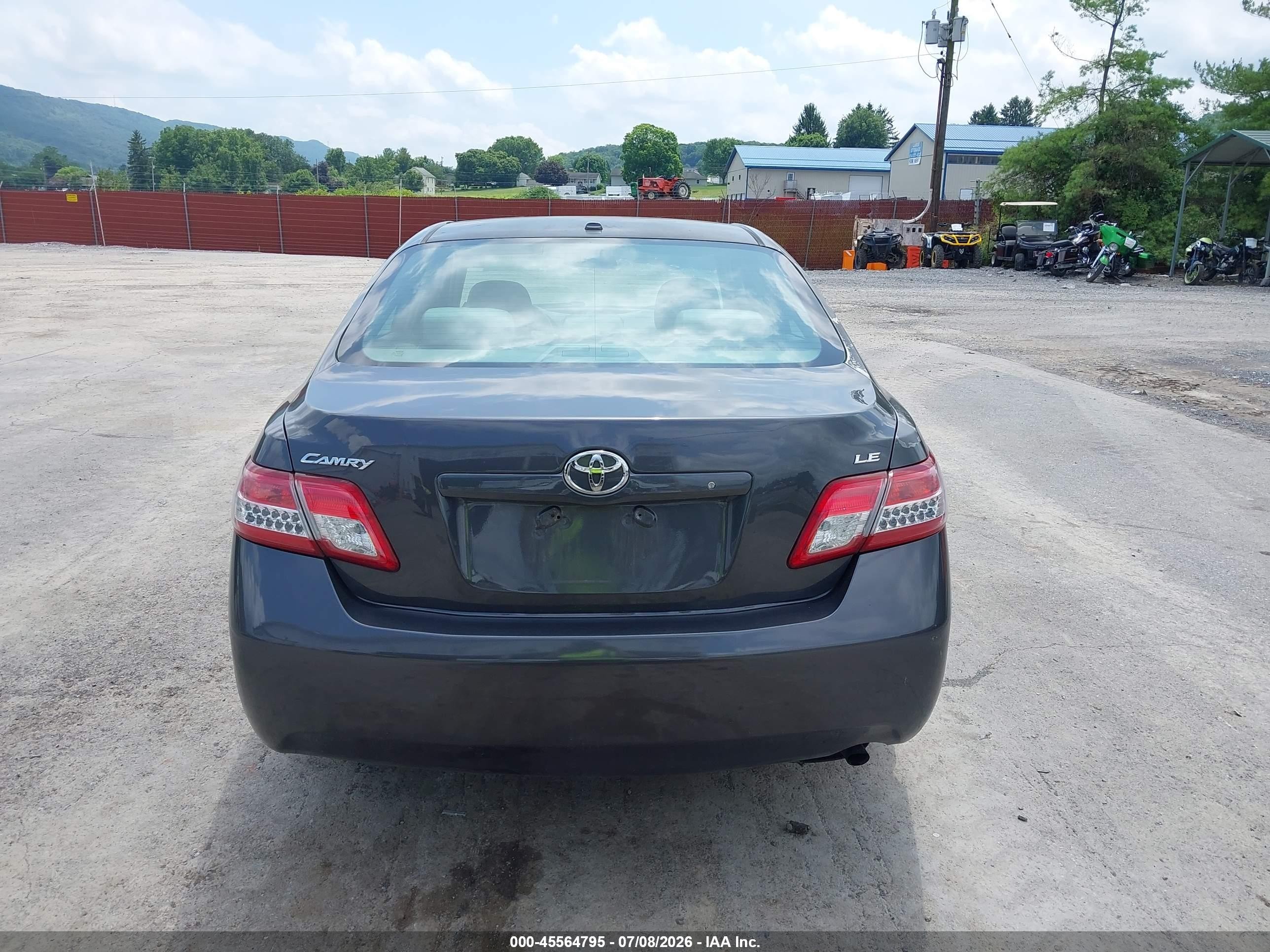 2011 Toyota Camry Le Серый vin: 4T1BF3EK9BU704367