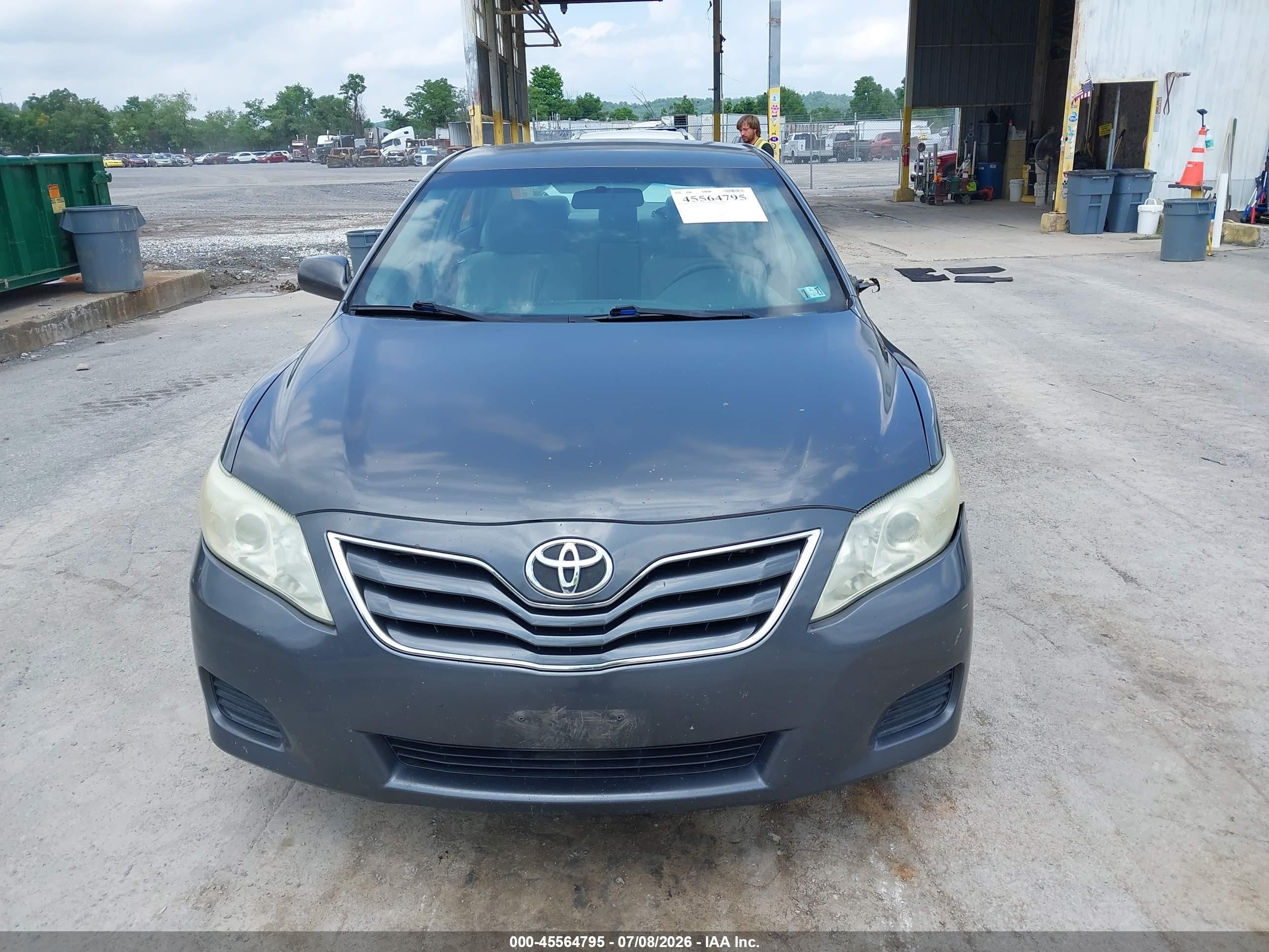 2011 Toyota Camry Le Серый vin: 4T1BF3EK9BU704367