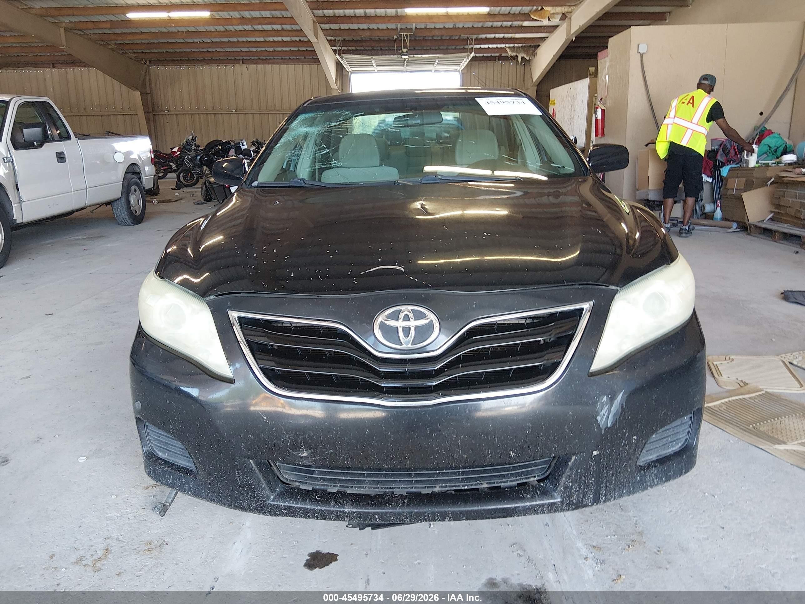 2011 Toyota Camry   Black vin: 4T1BF3EK9BU708645