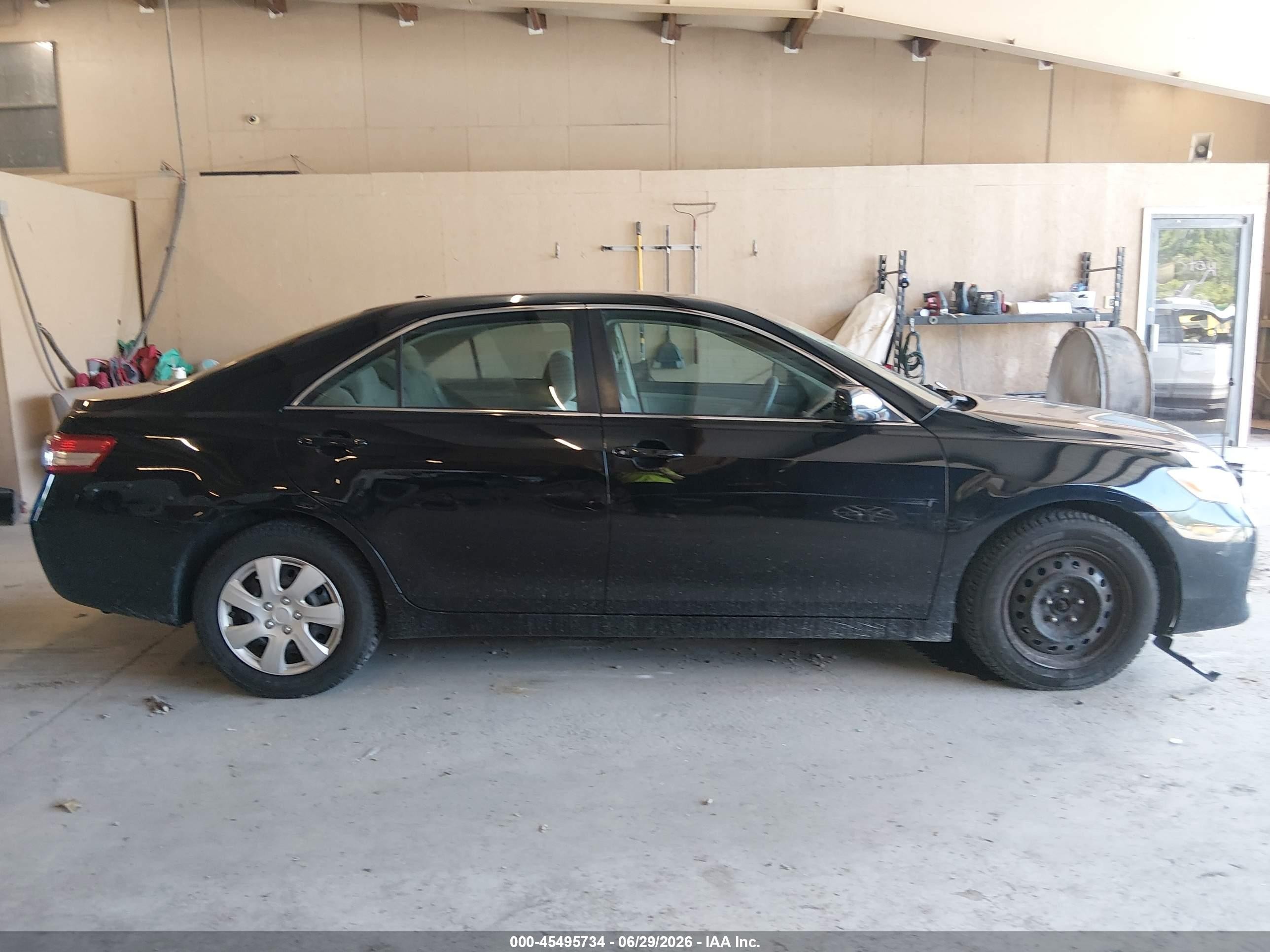 2011 Toyota Camry   Black vin: 4T1BF3EK9BU708645
