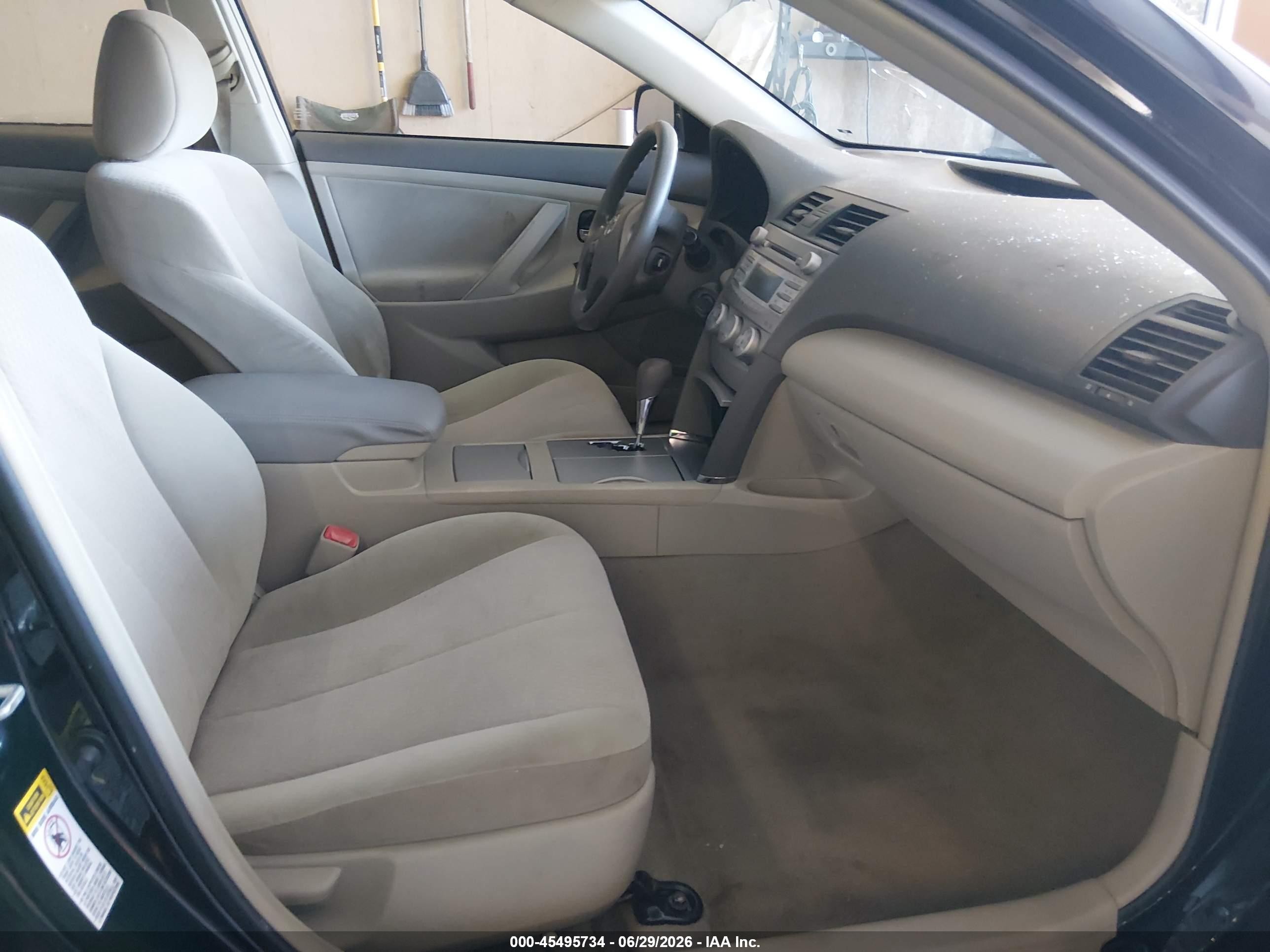 2011 Toyota Camry   Black vin: 4T1BF3EK9BU708645