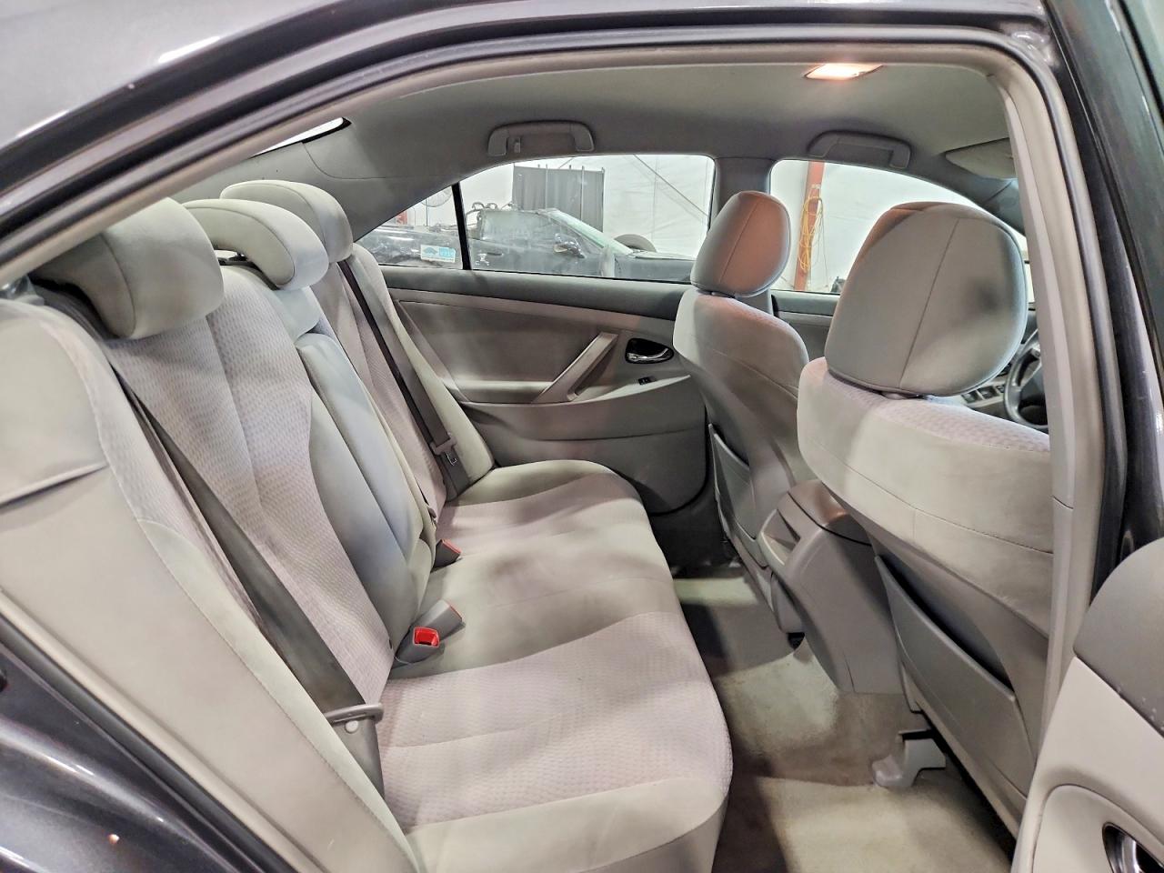 2011 Toyota Camry Le Серый vin: 4T1BF3EK9BU720522