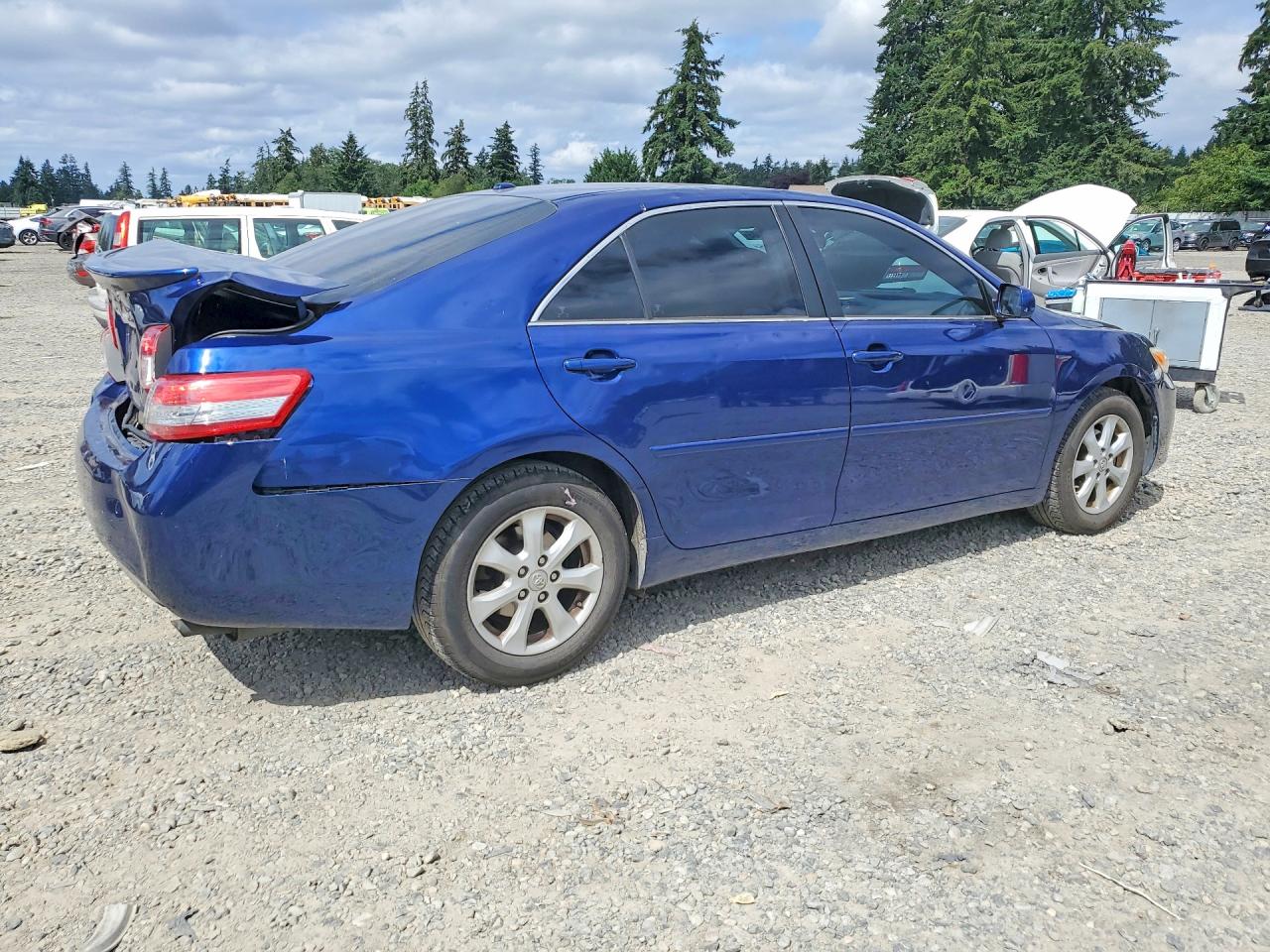 2011 Toyota Camry Le Blue vin: 4T1BF3EK9BU726580