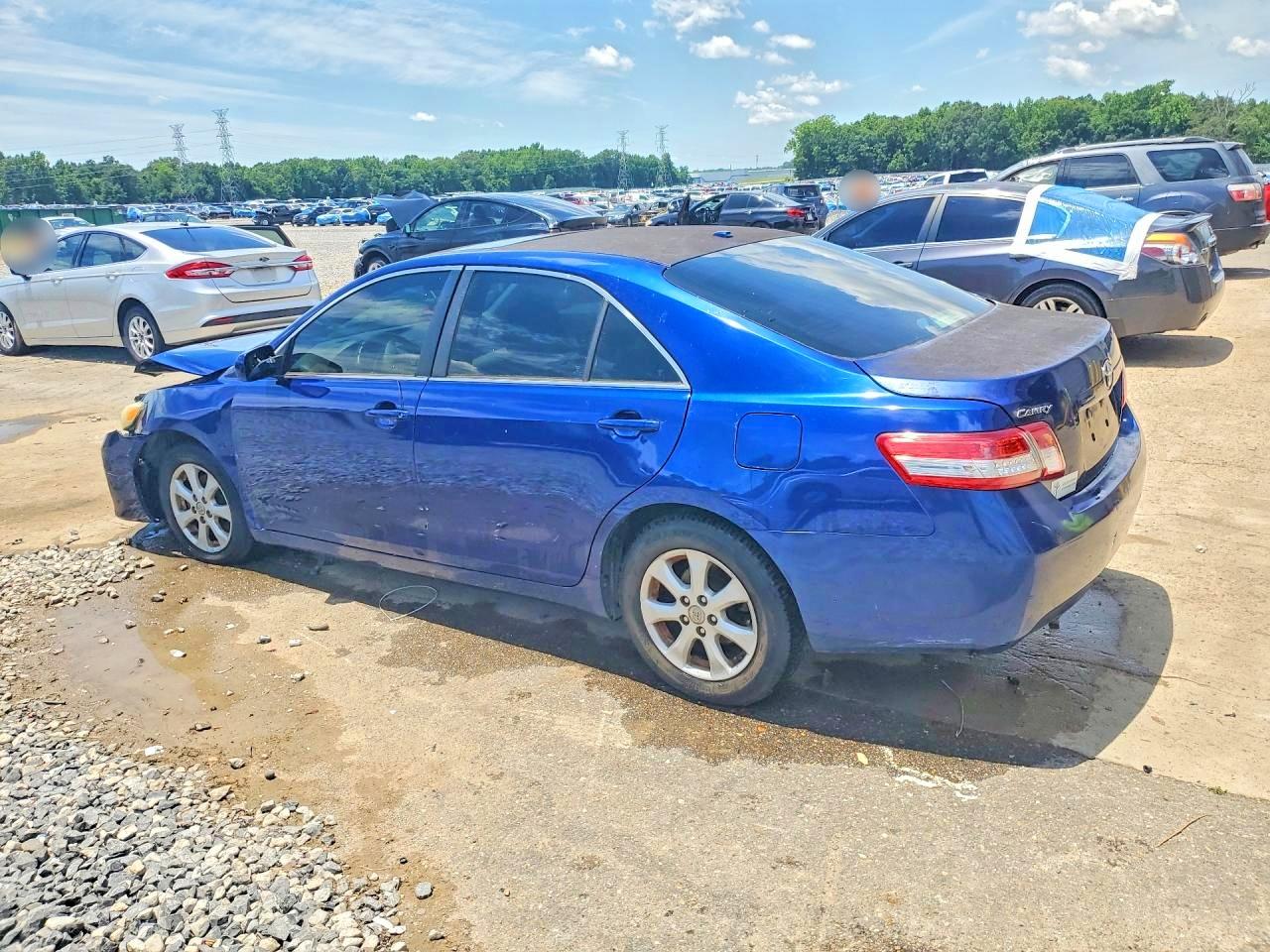 2011 Toyota Camry Le Blue vin: 4T1BF3EK9BU739930