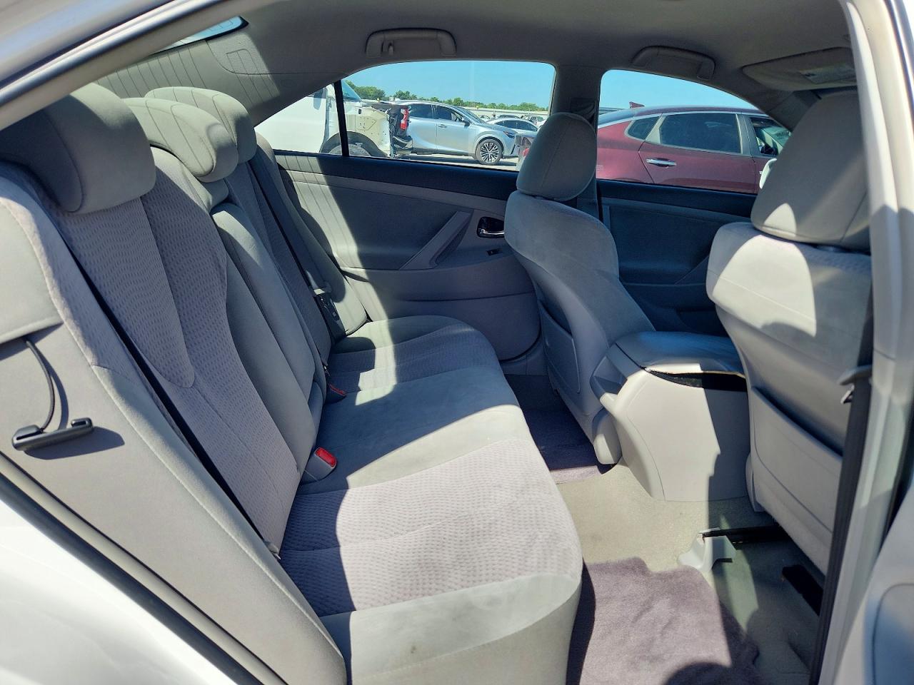 2011 Toyota Camry Le Белый vin: 4T1BF3EK9BU742620