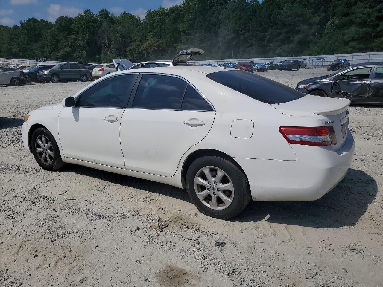 2011 Toyota Camry Le White vin: 4T1BF3EK9BU748269